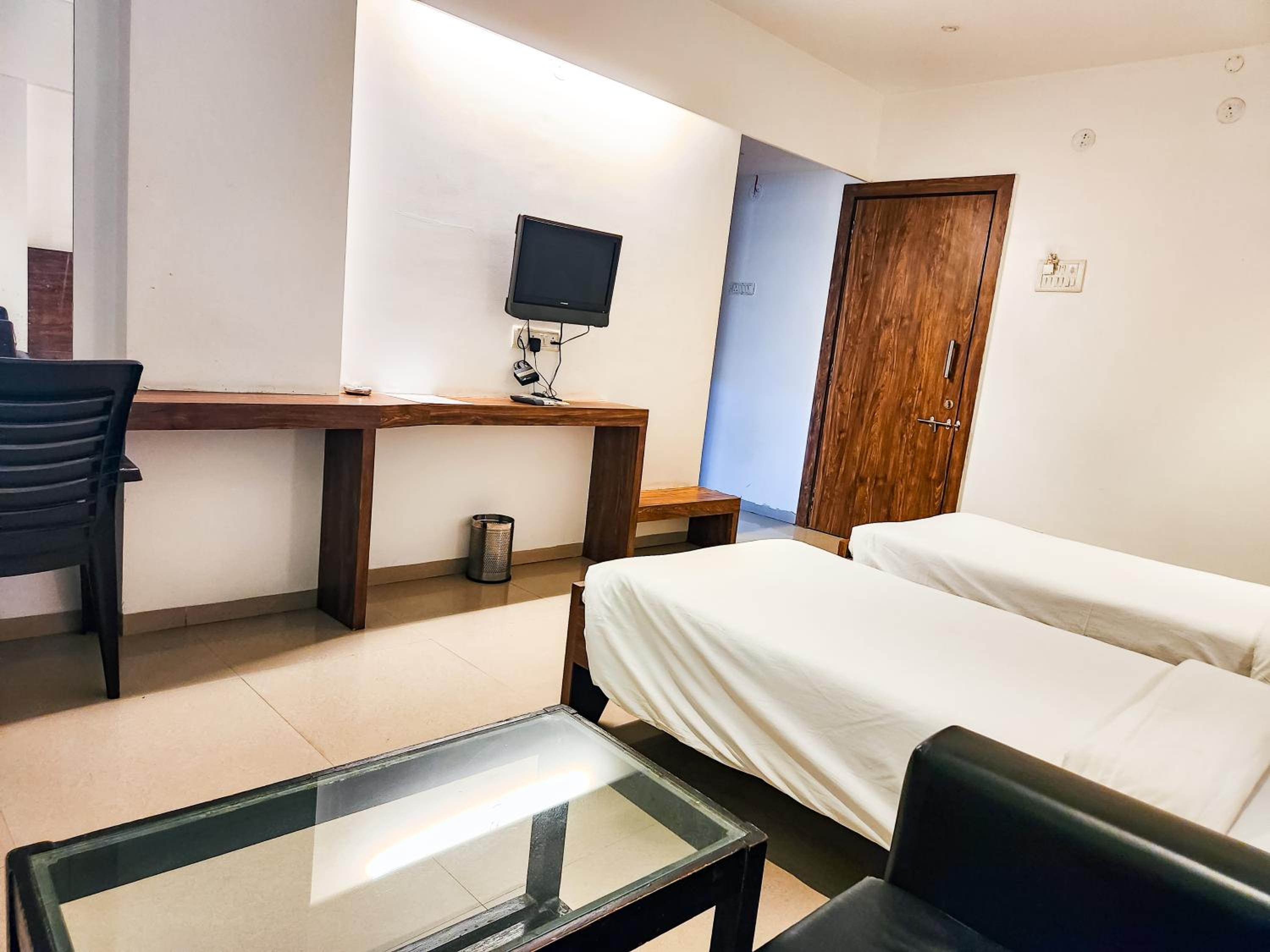 Standard Room - Photo 9