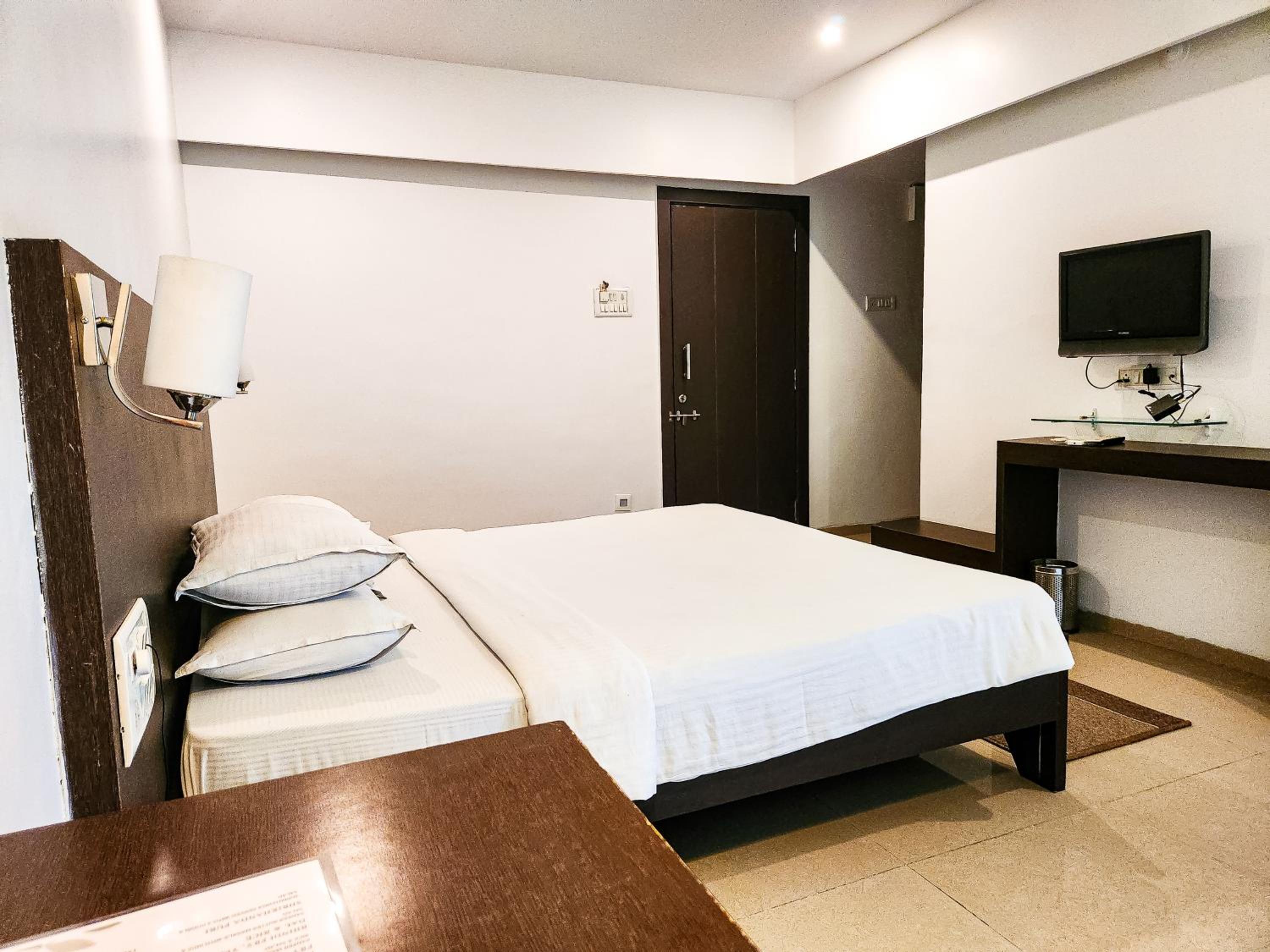 Standard Room - Photo 15