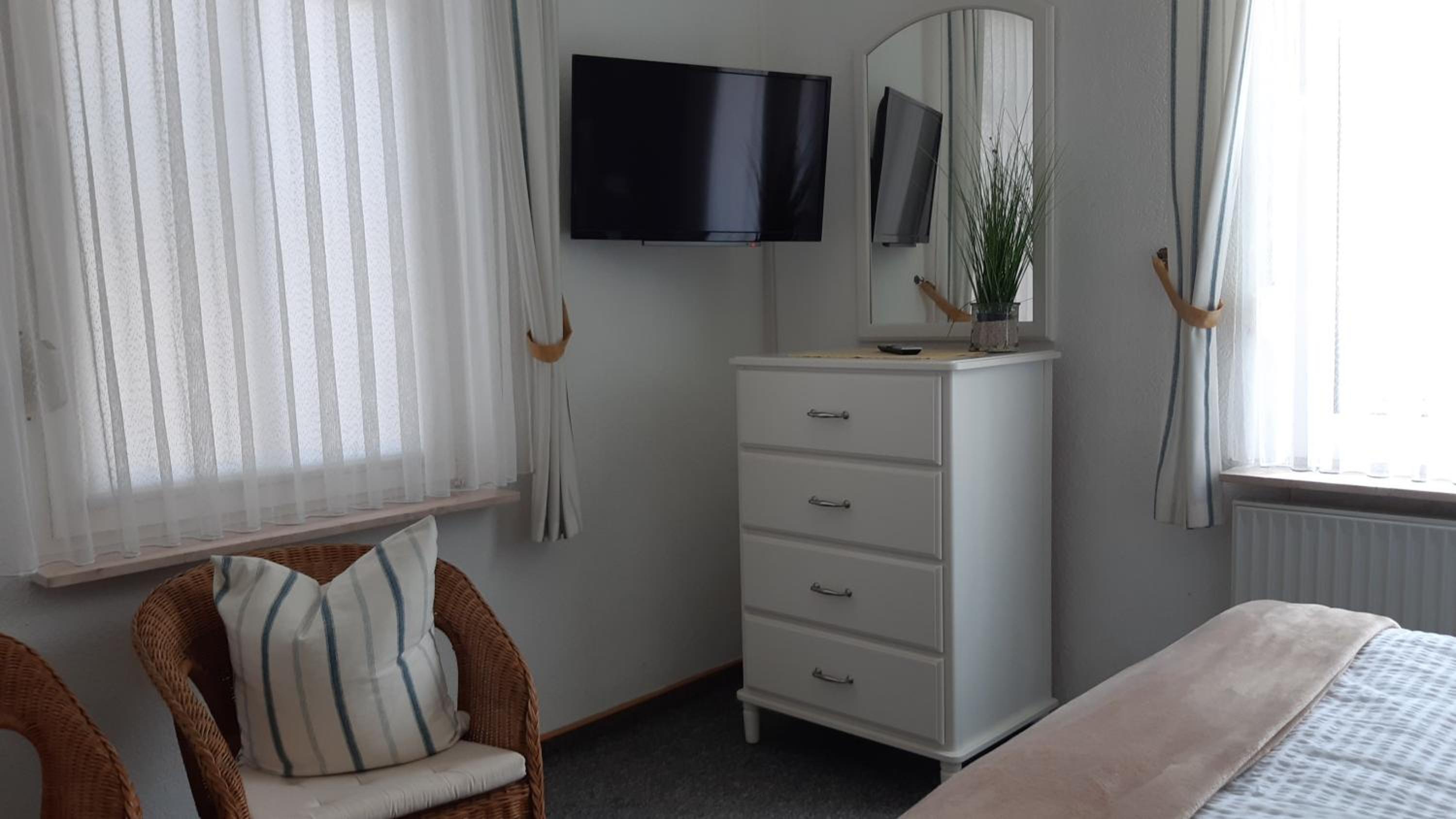 One-Bedroom Apartment - Ground Floor photo 2