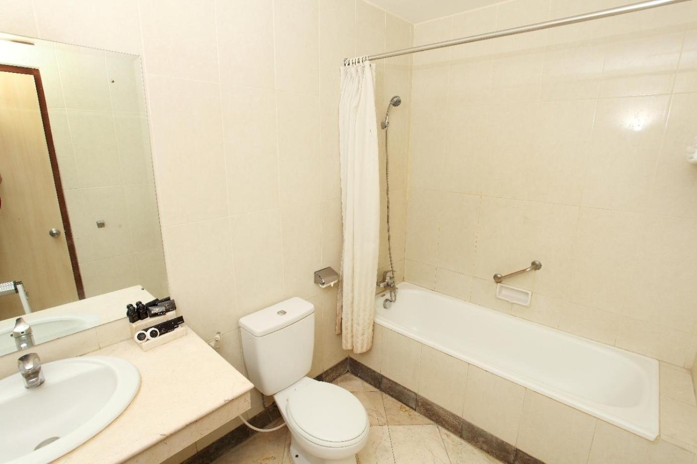 Deluxe Double Room - Photo 6