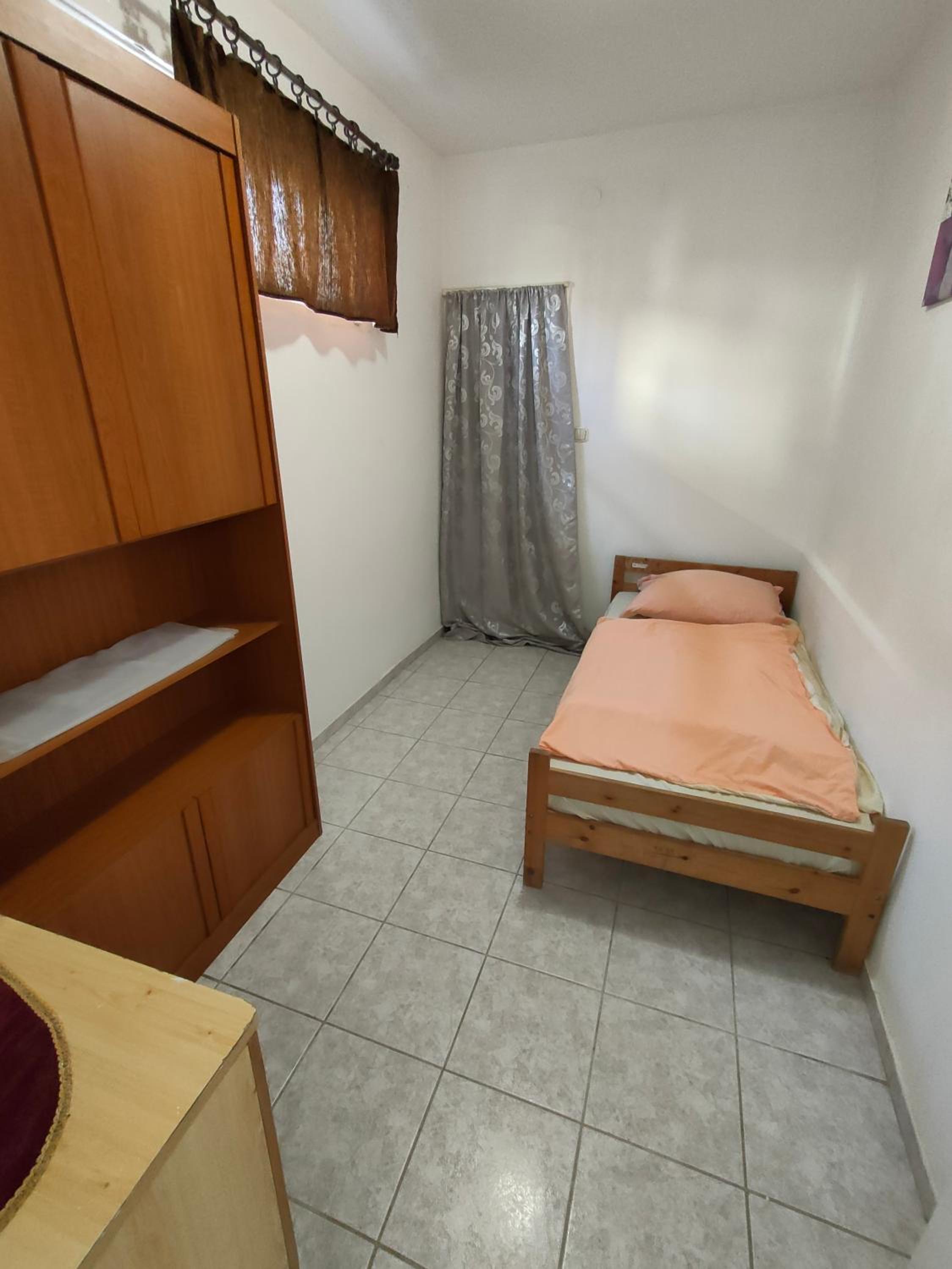 Economy Double Room photo 2