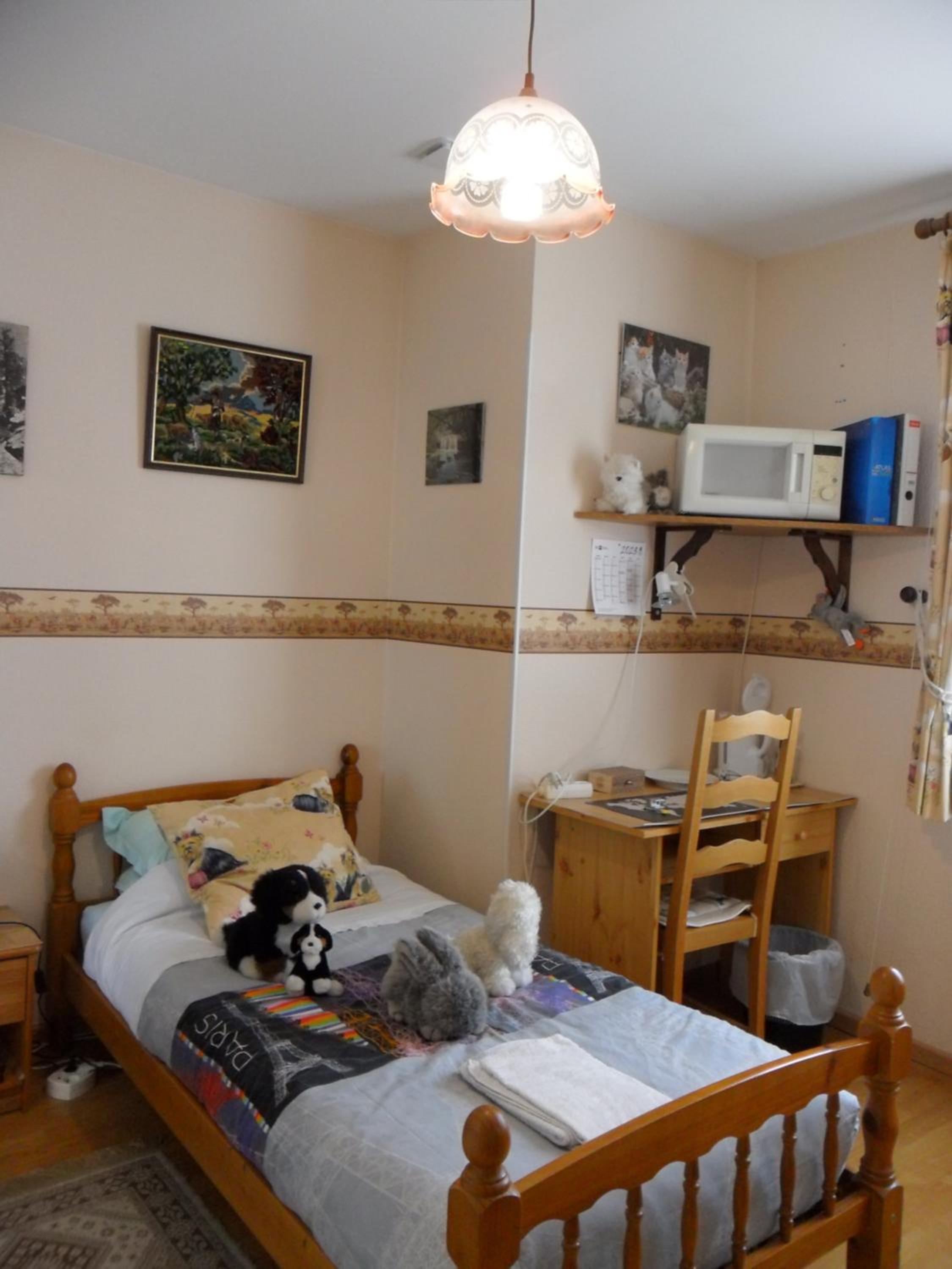 Standard Single Room with Shared Bathroom