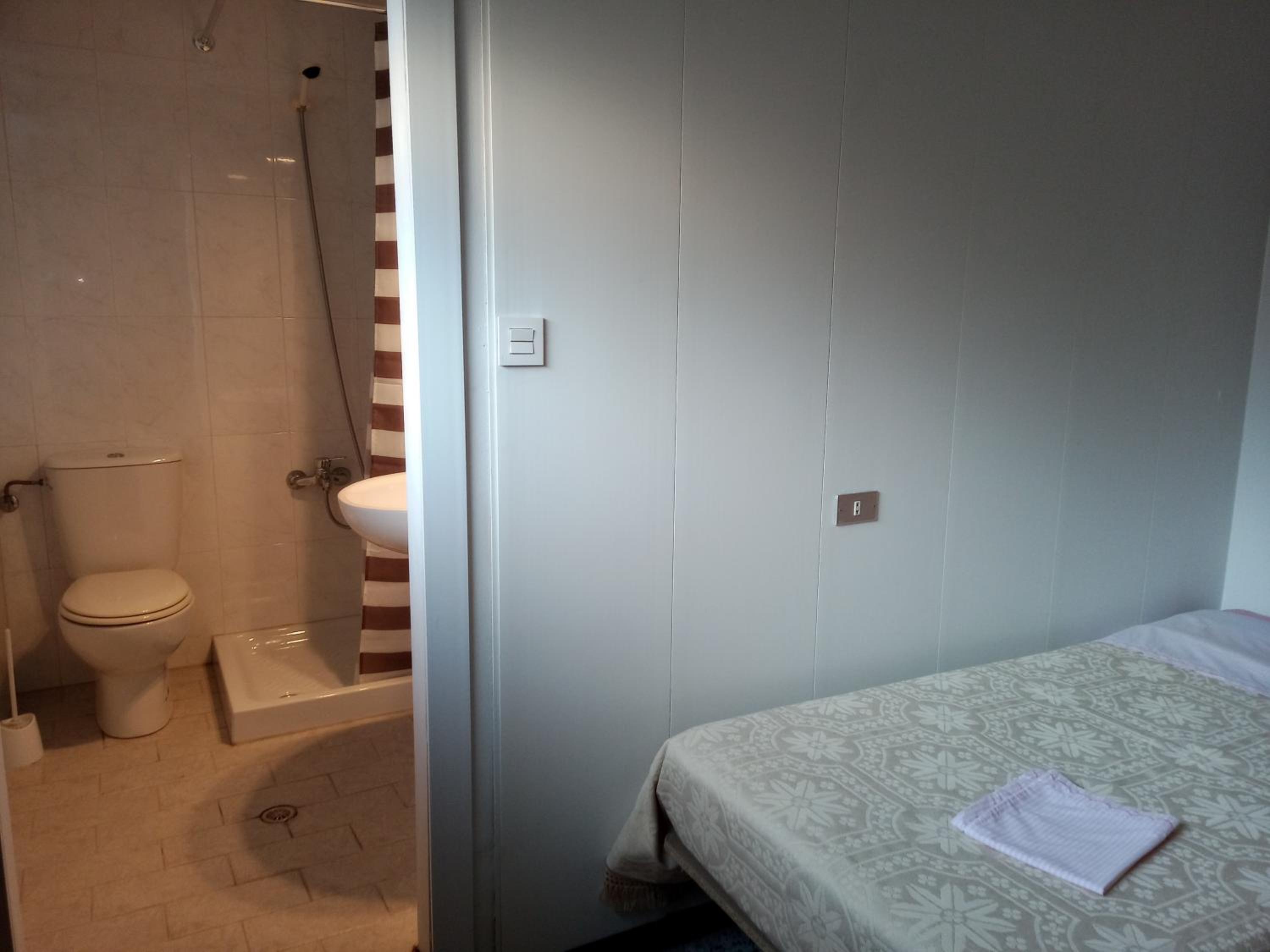 Single Room with Private Bathroom photo 2