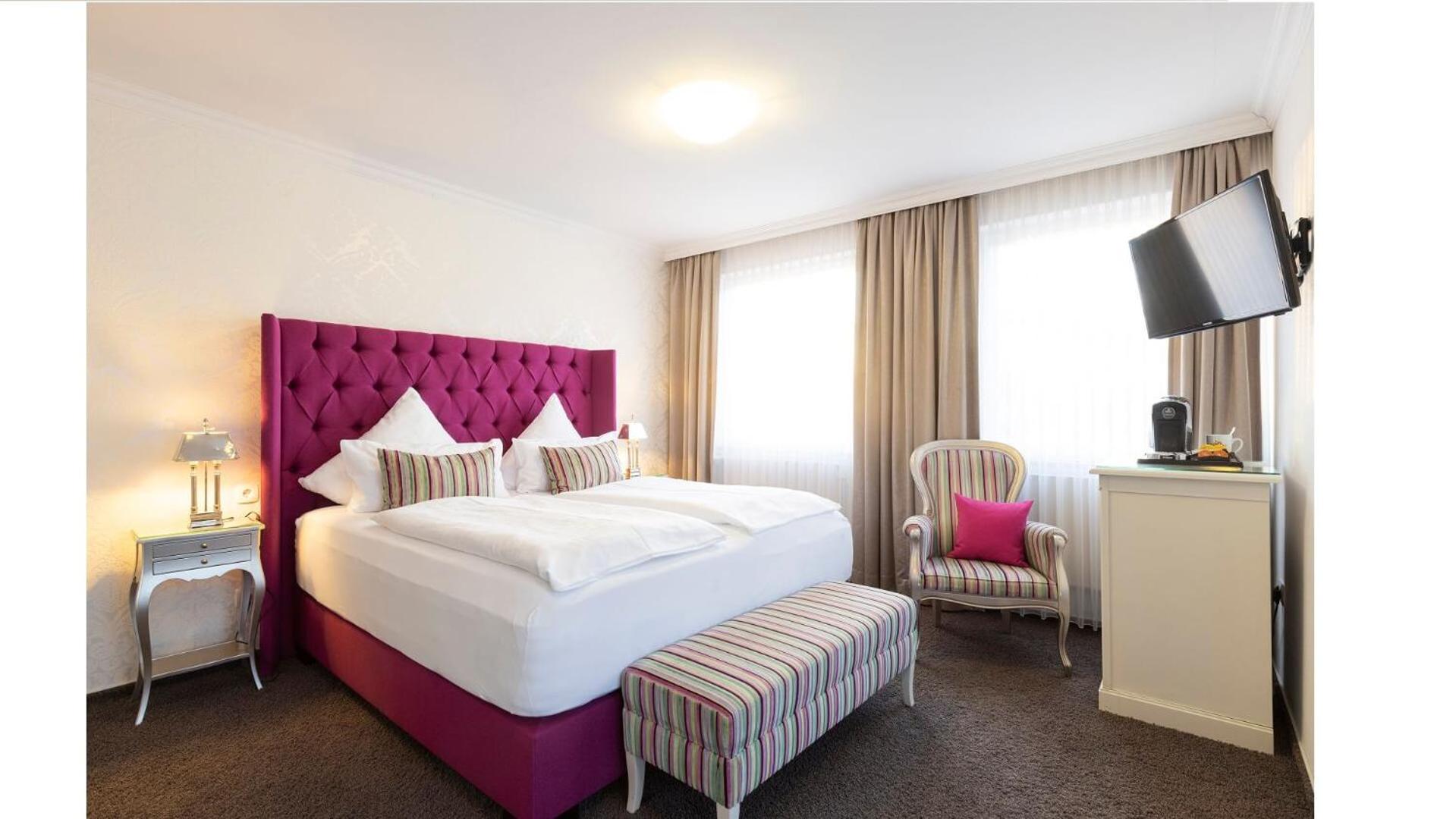 Deluxe Double Room - Photo 2