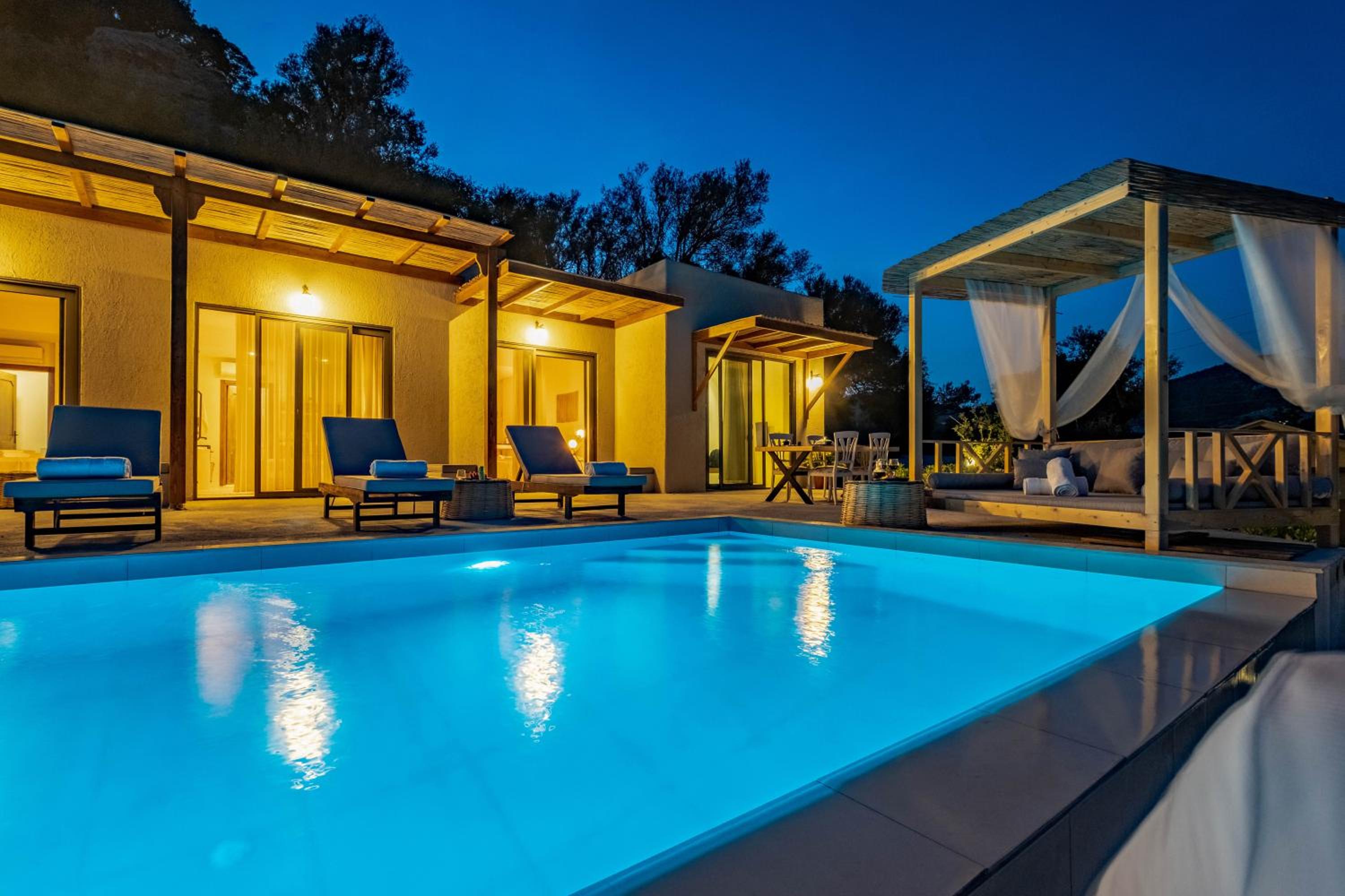 Villa photo 2