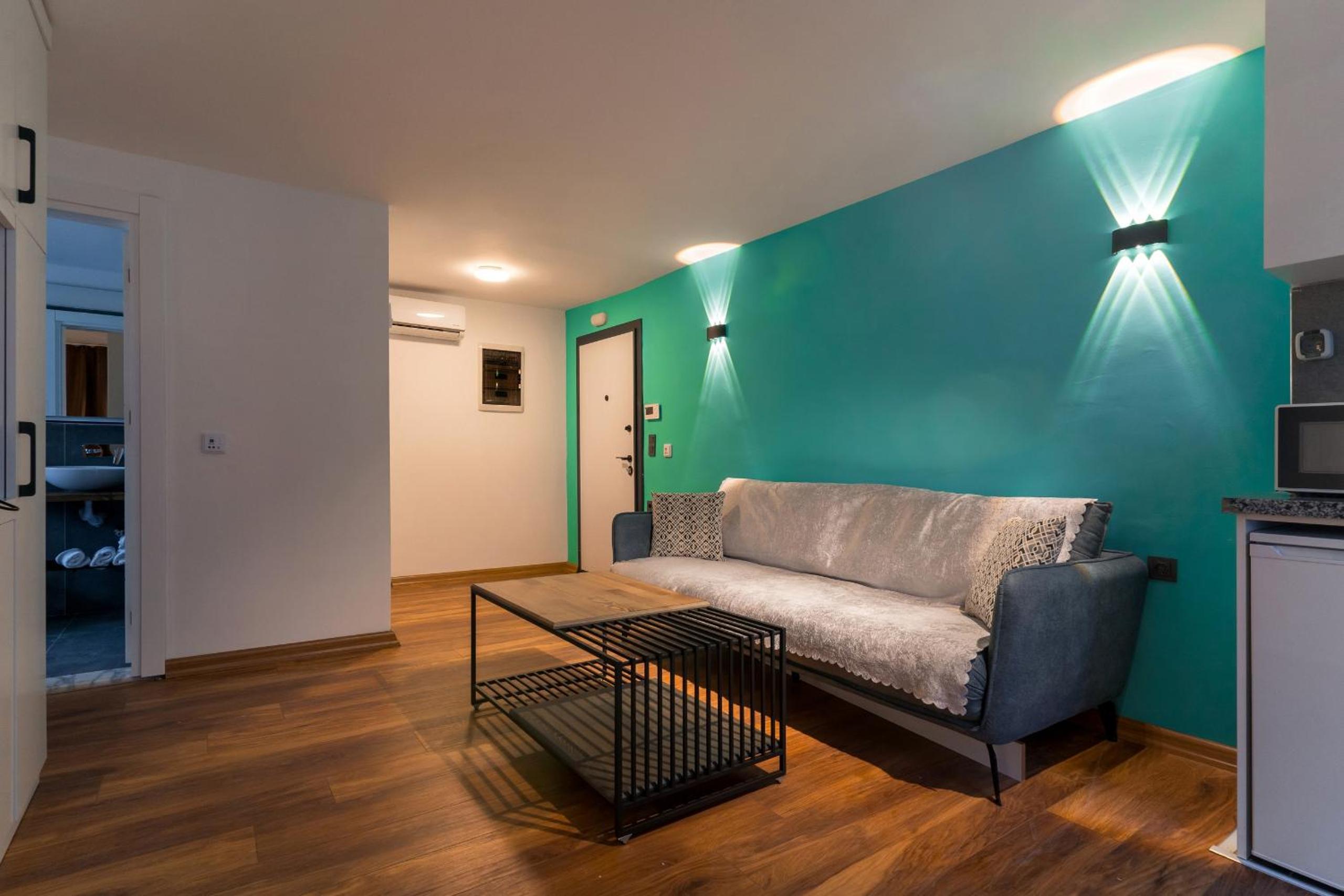 Studio Apartment