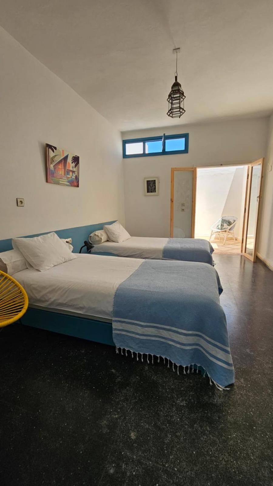 Twin Room - Photo 7