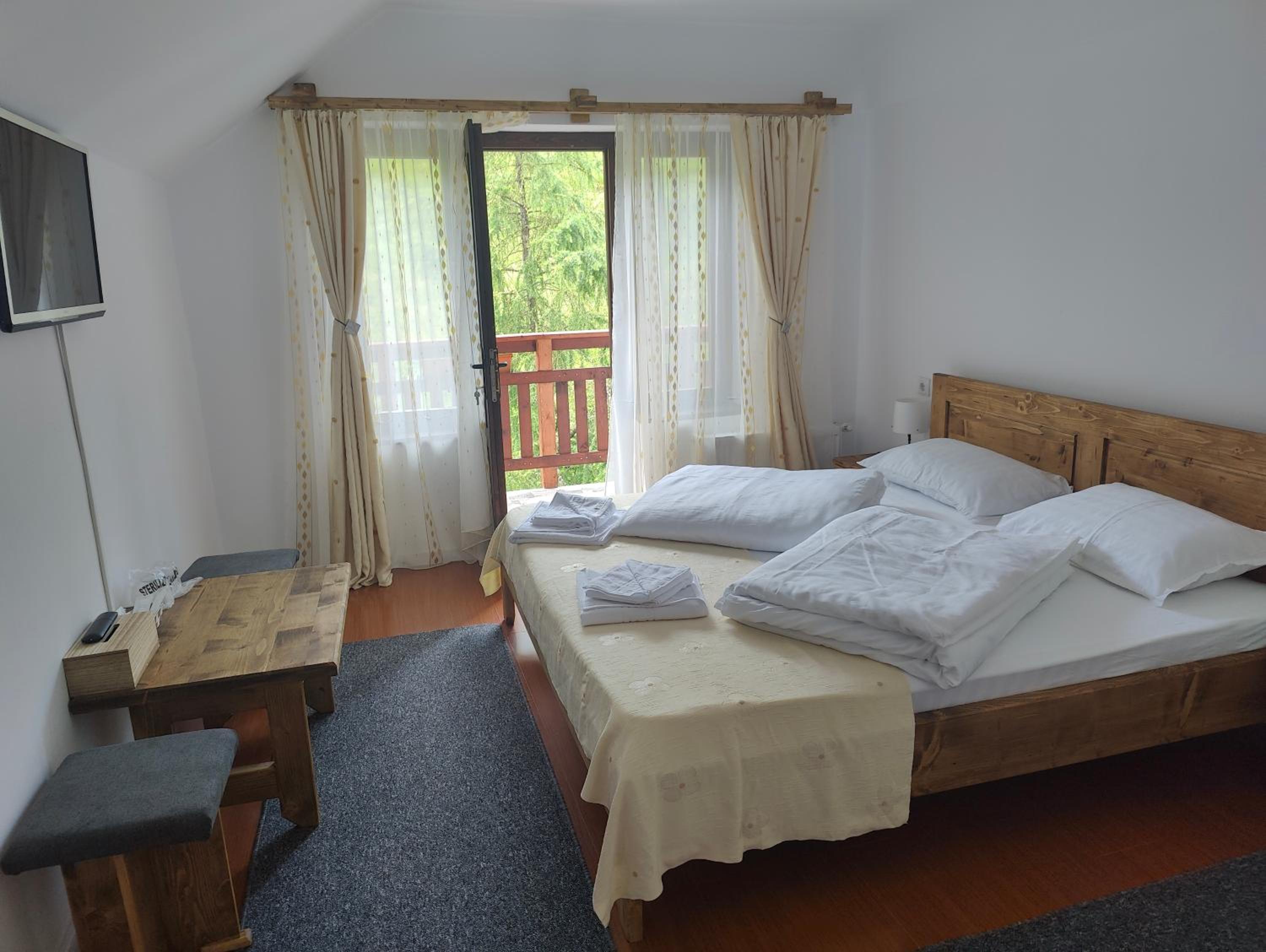 Double Room with Balcony photo 3
