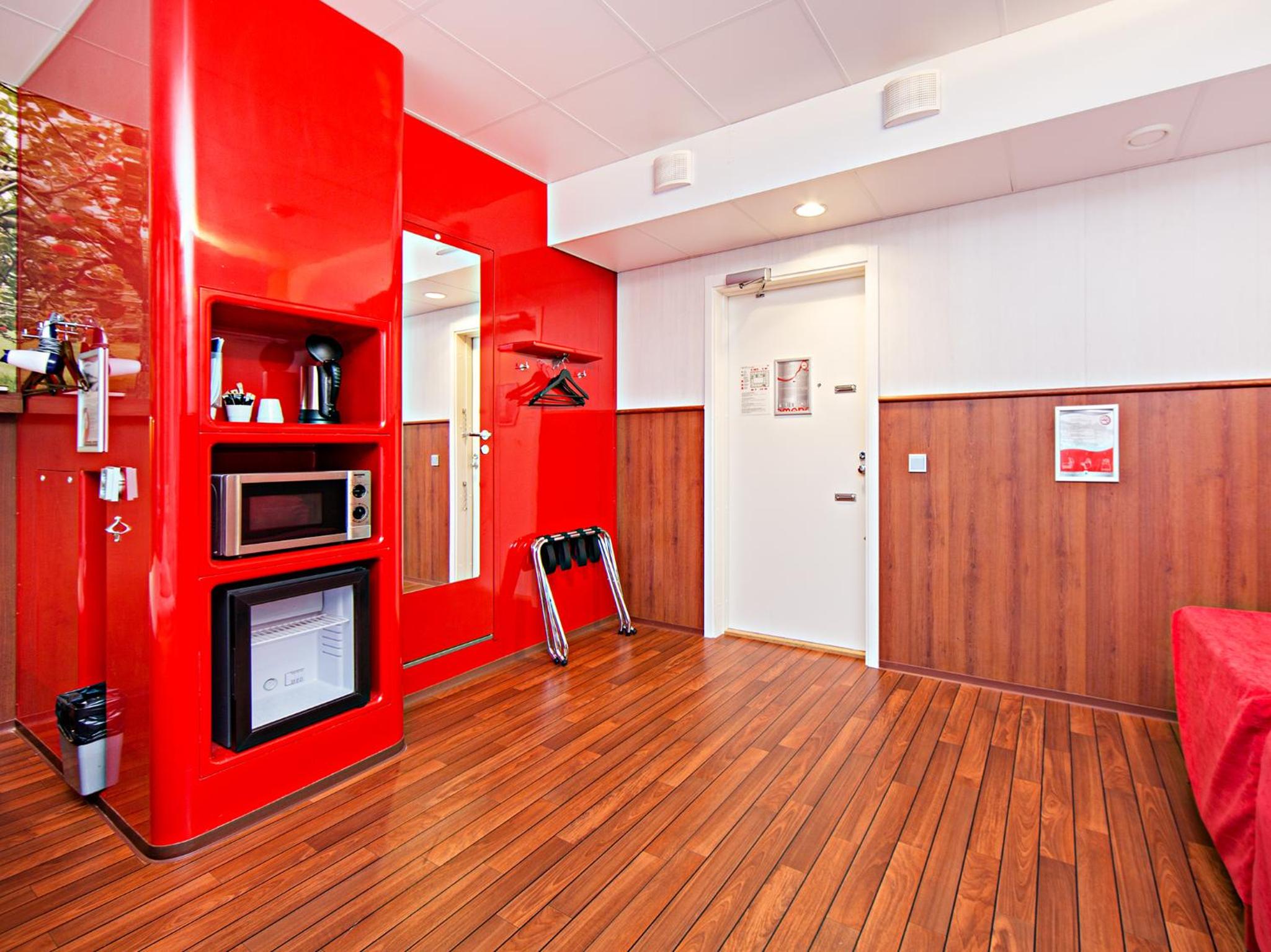 Single Room photo 2