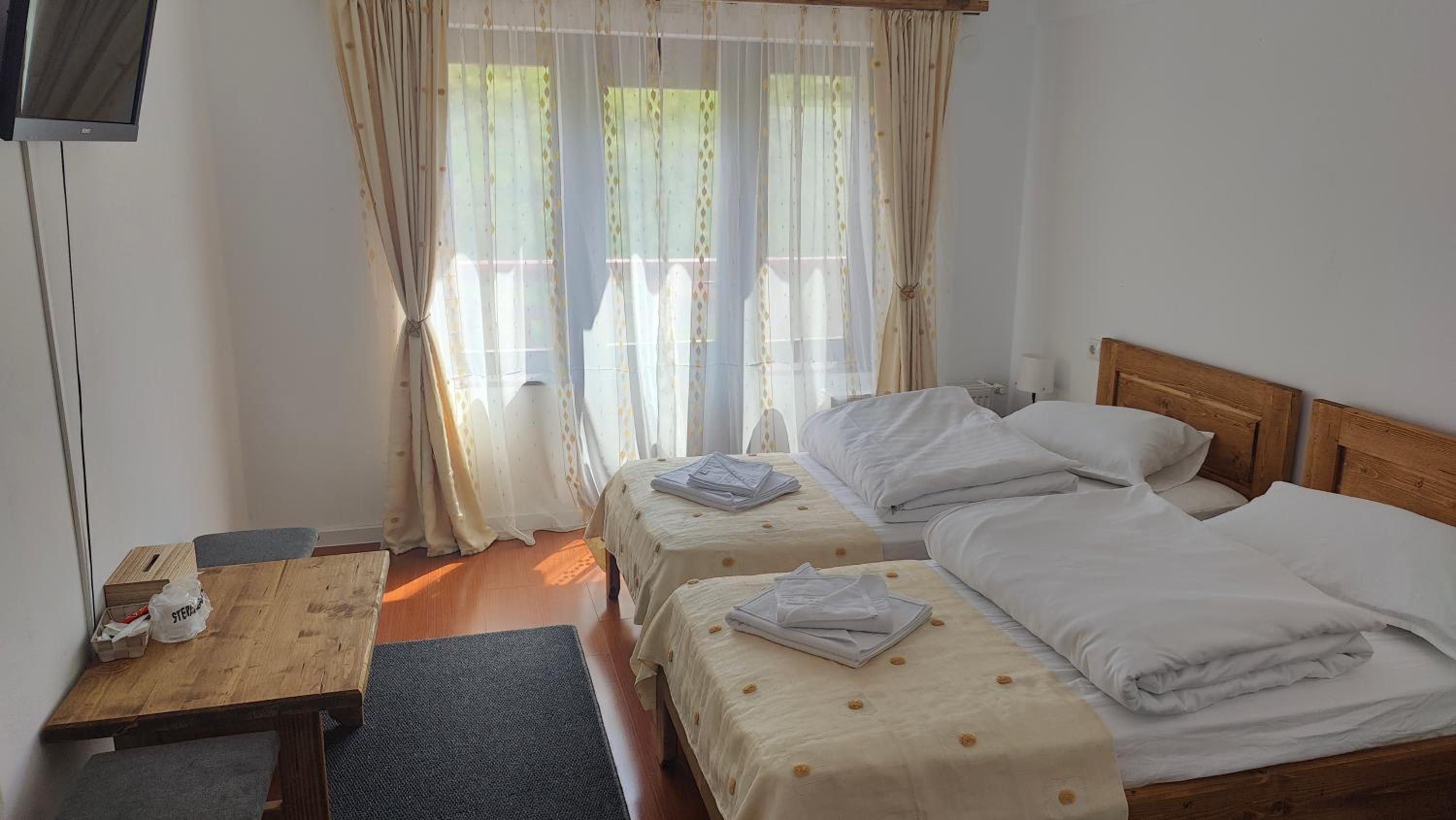 Twin Room with Balcony photo 3