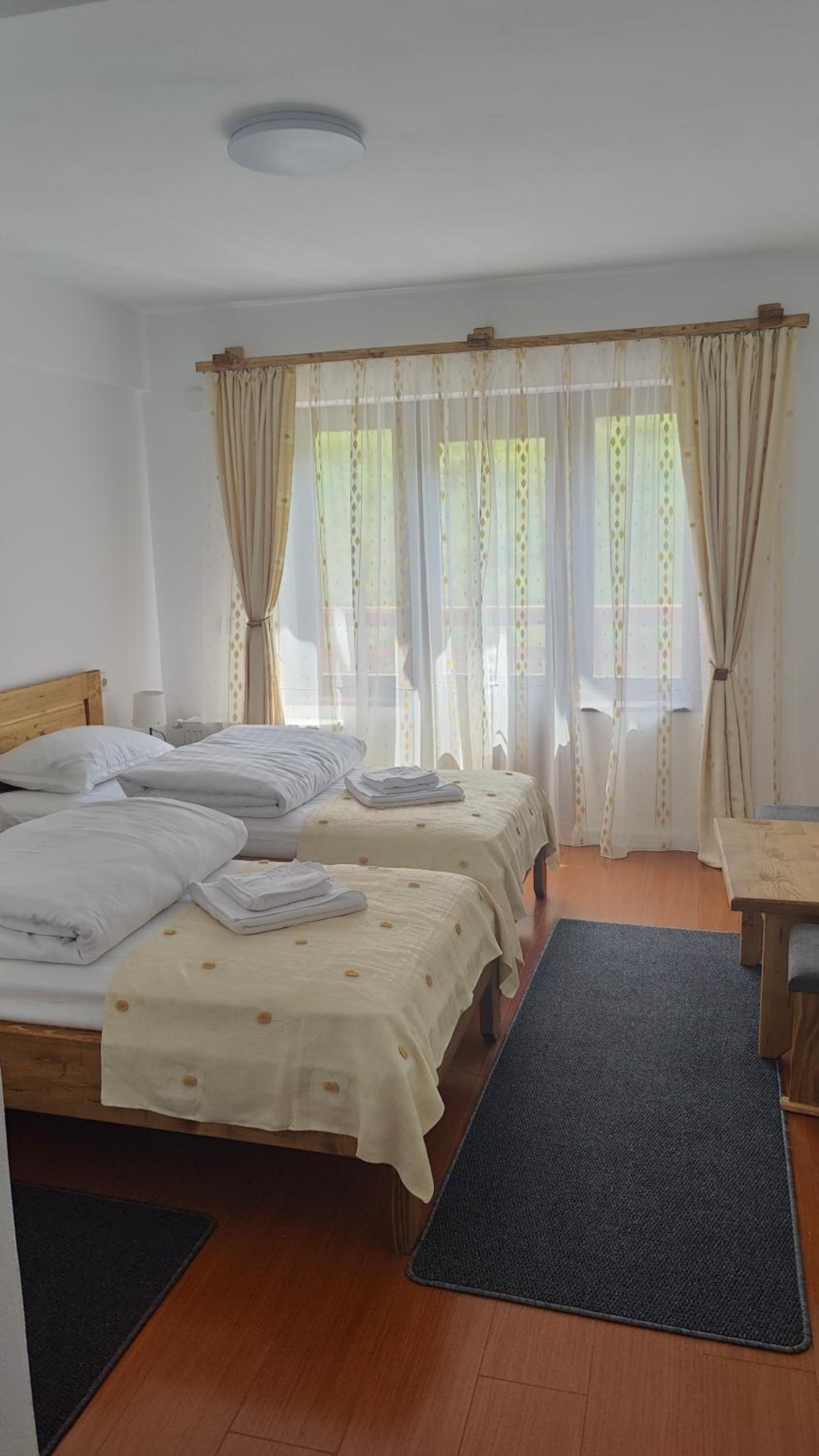 Twin Room with Balcony photo 2