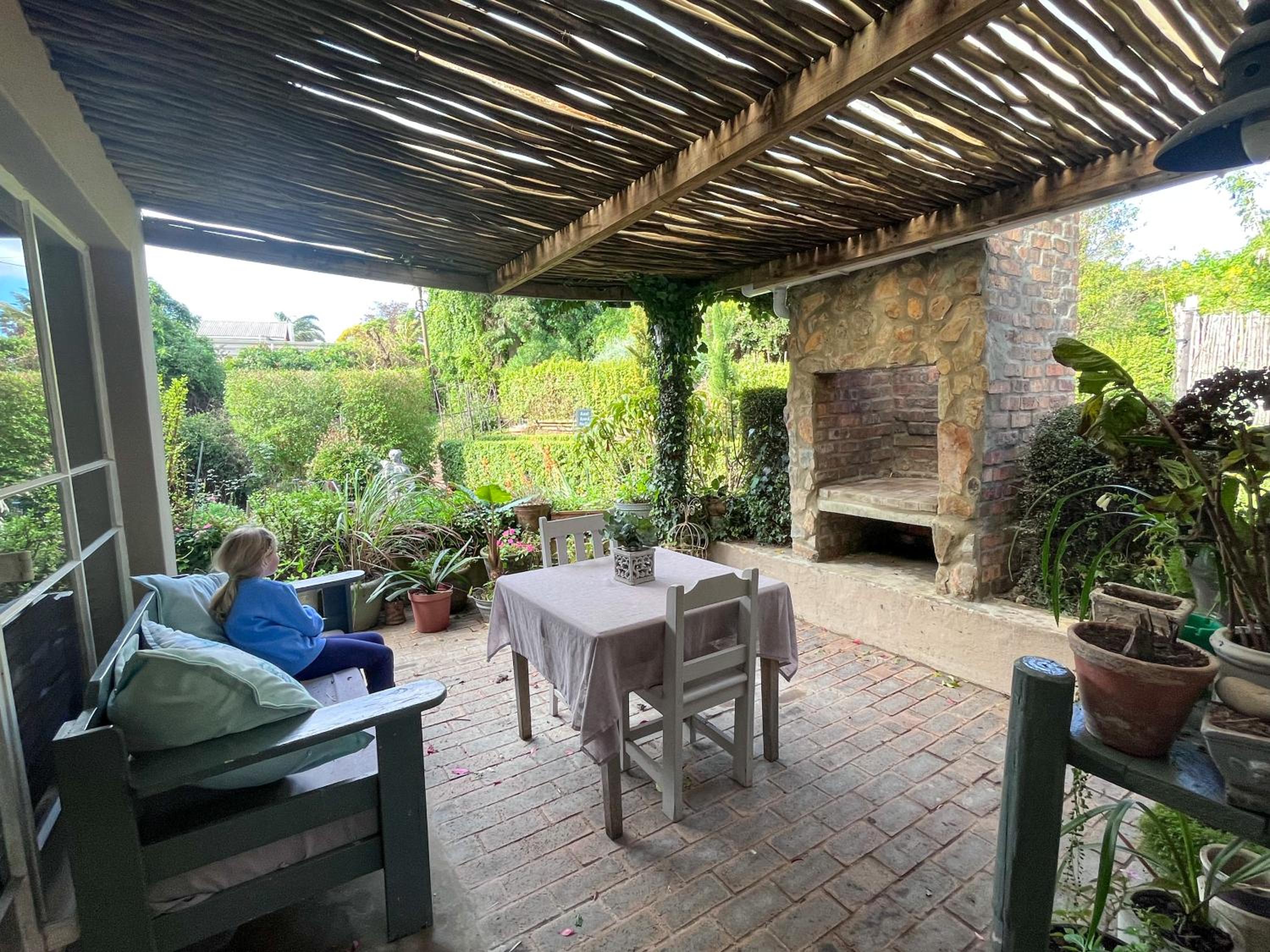 Double or Twin Room with Garden View - Photo 11