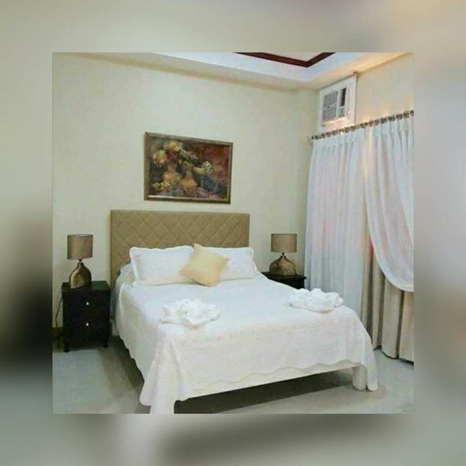 Junior Suite with Balcony - Photo 3