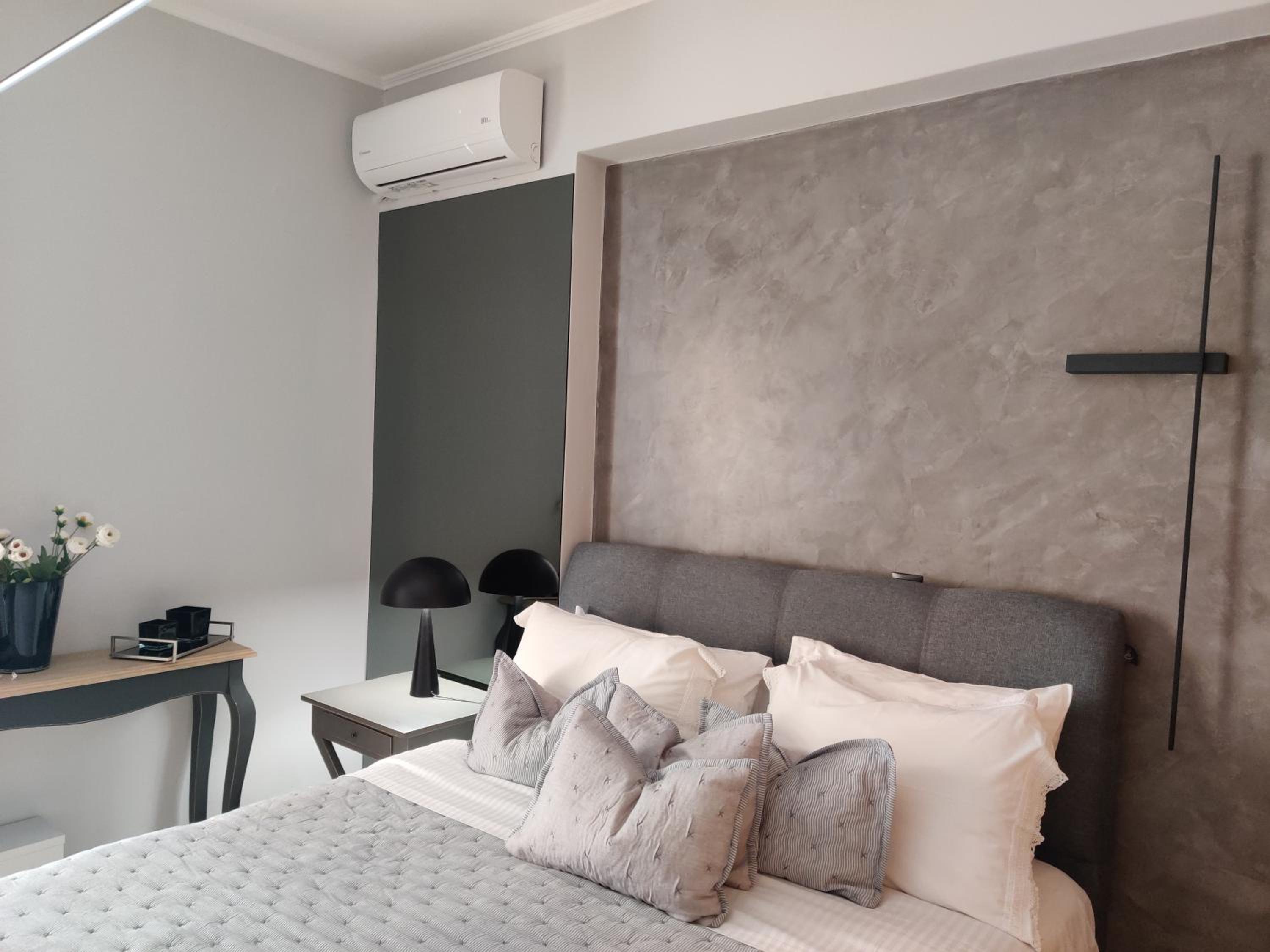 Two-Bedroom Apartment - Photo 38