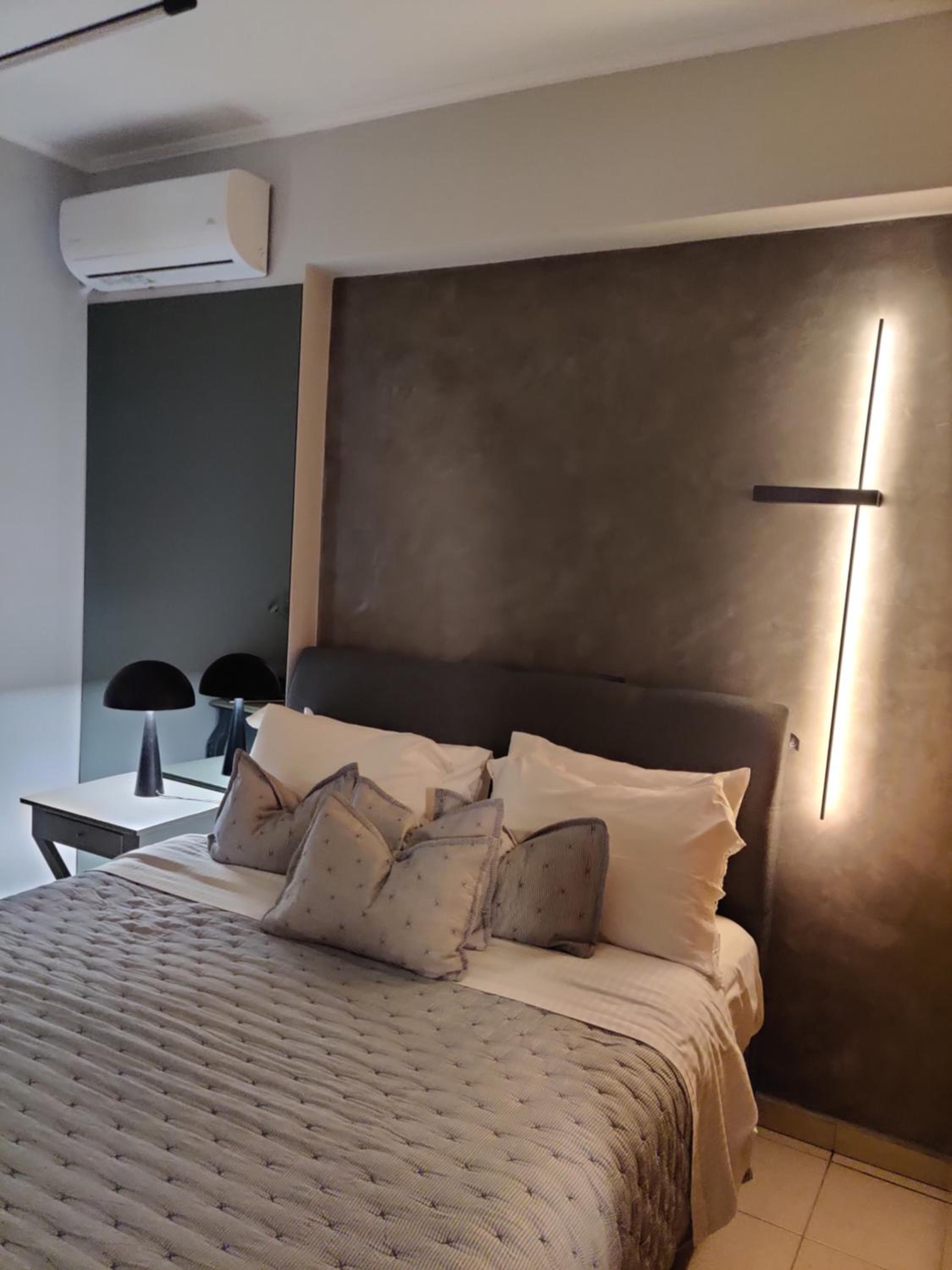 Two-Bedroom Apartment - Photo 37