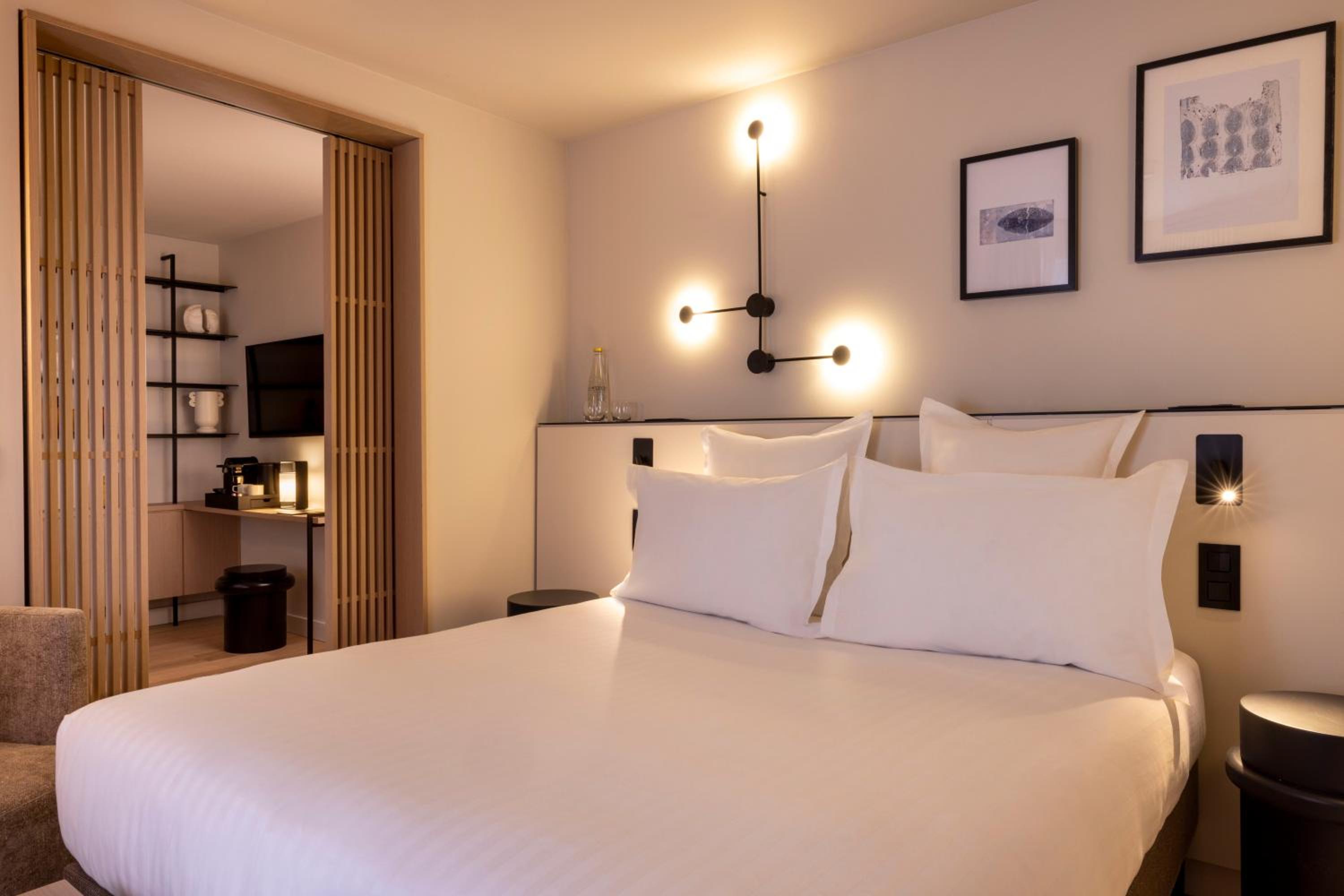 Deluxe Room with Spa Access photo 1