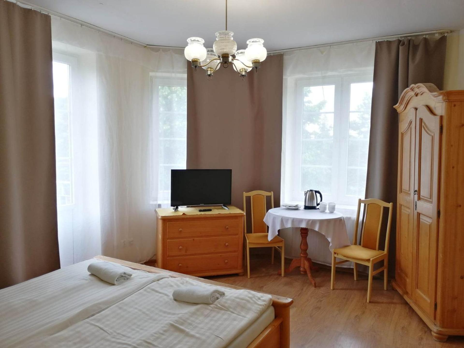 Apartment (4 Adults)