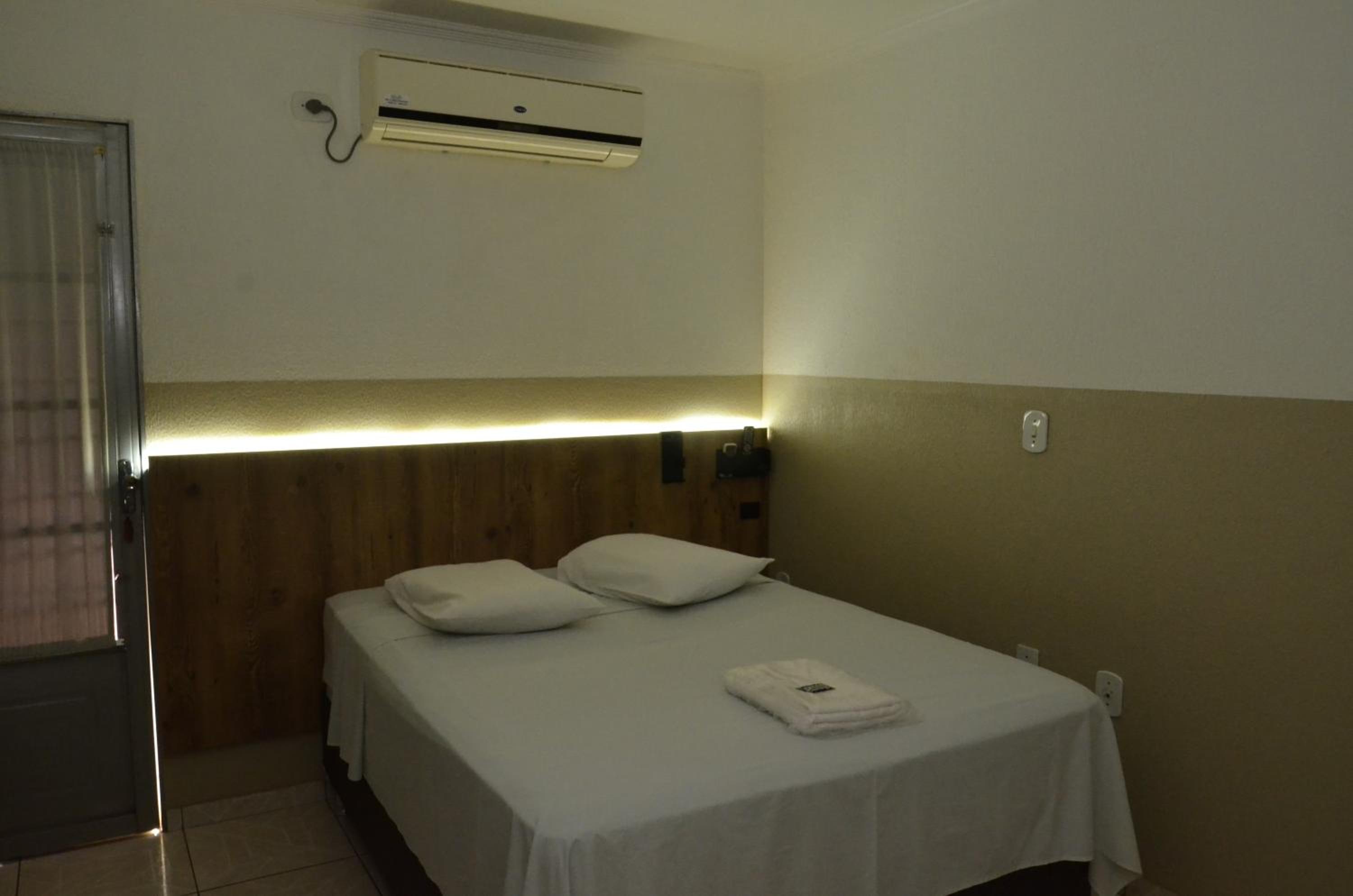 Deluxe Double Or Twin Room photo 1