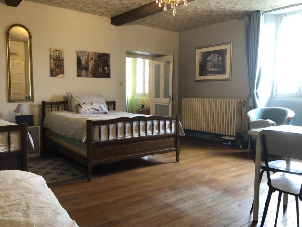 Deluxe Family Room photo 2