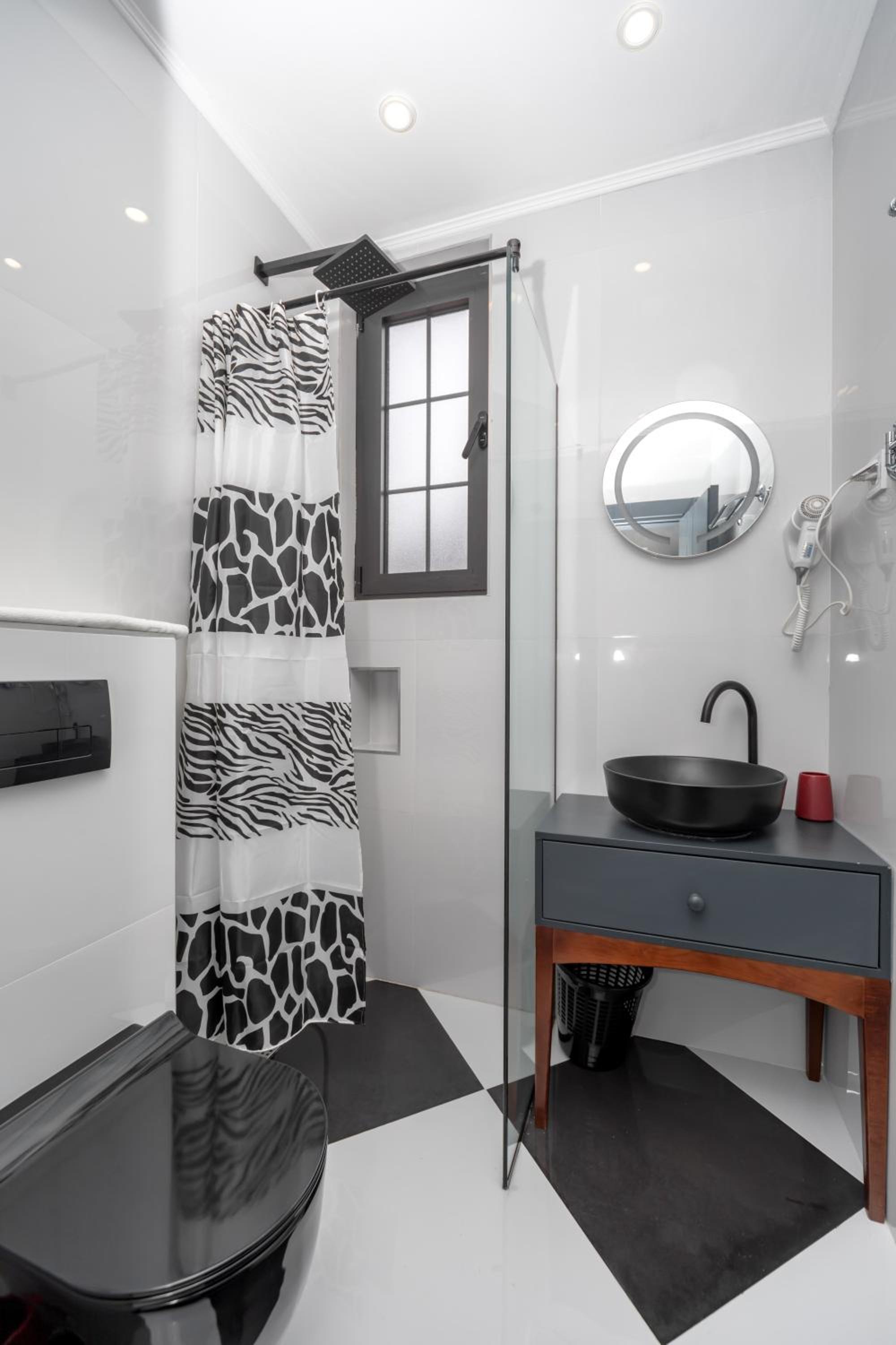 Large Double Room photo 3