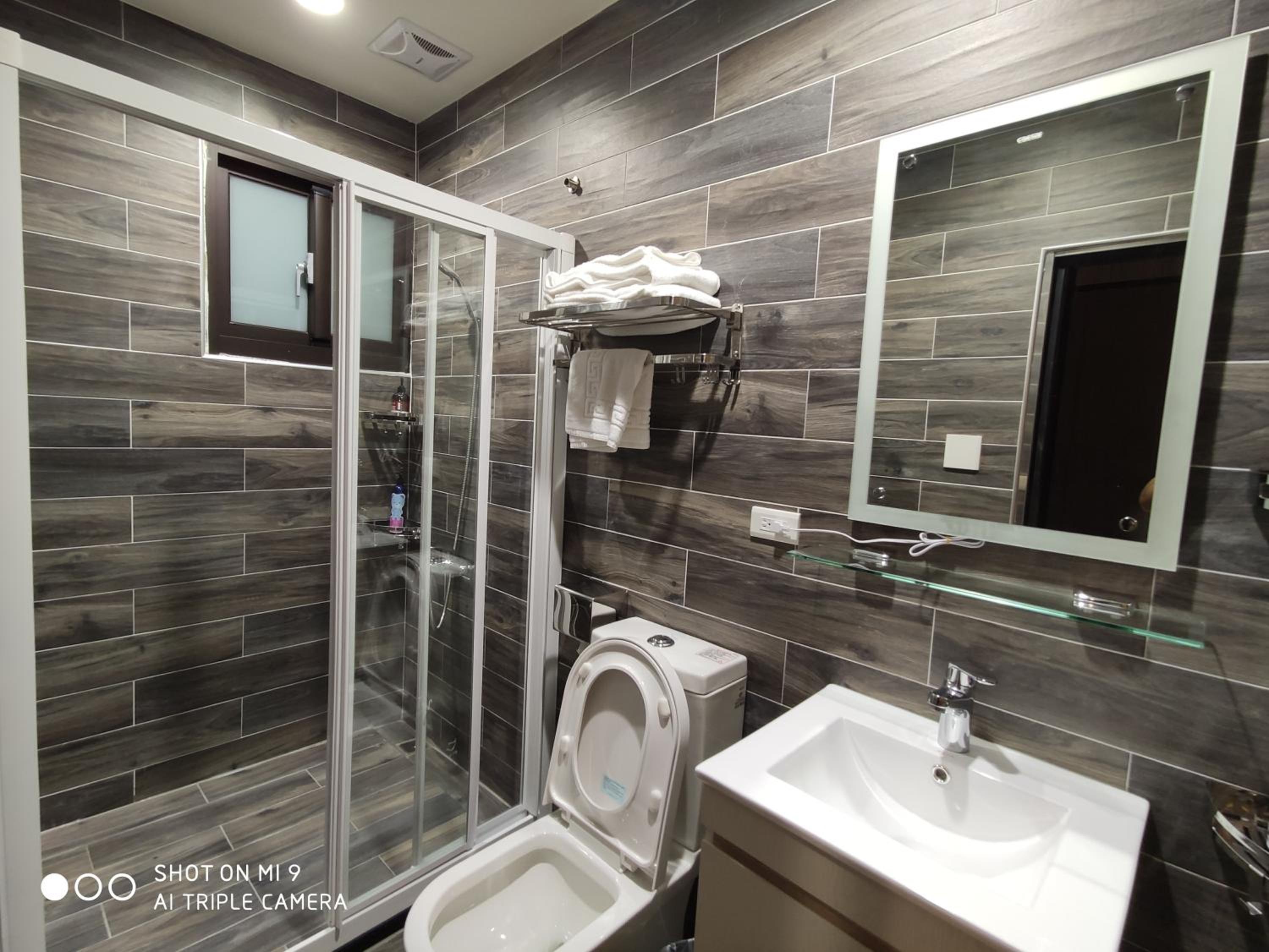 Standard Double Room - Photo 6