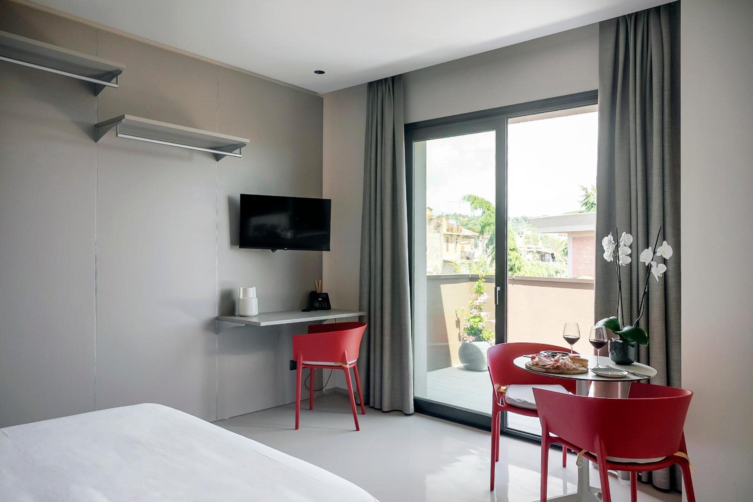 Standard Apartment - Photo 2
