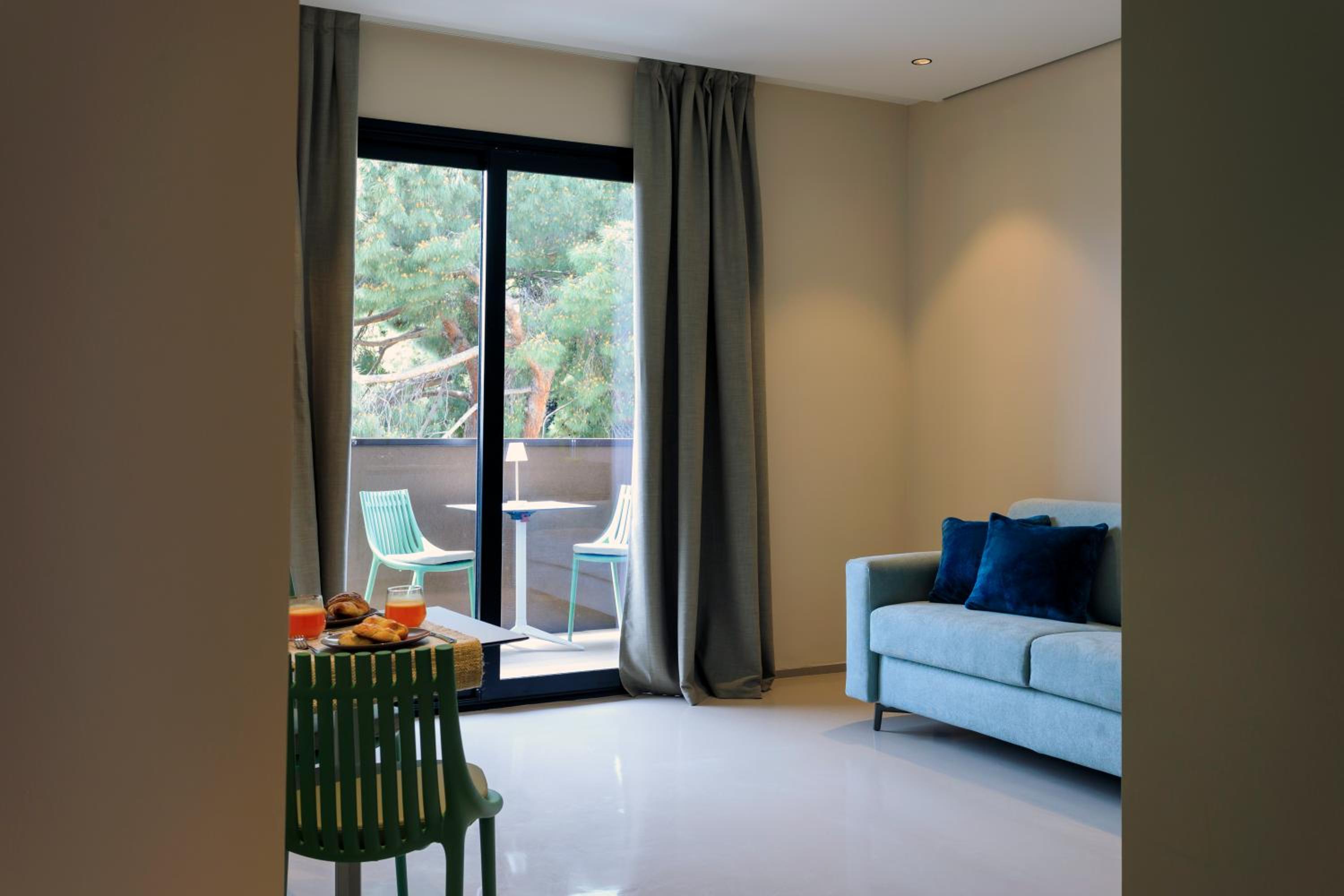 Deluxe Apartment - Photo 6