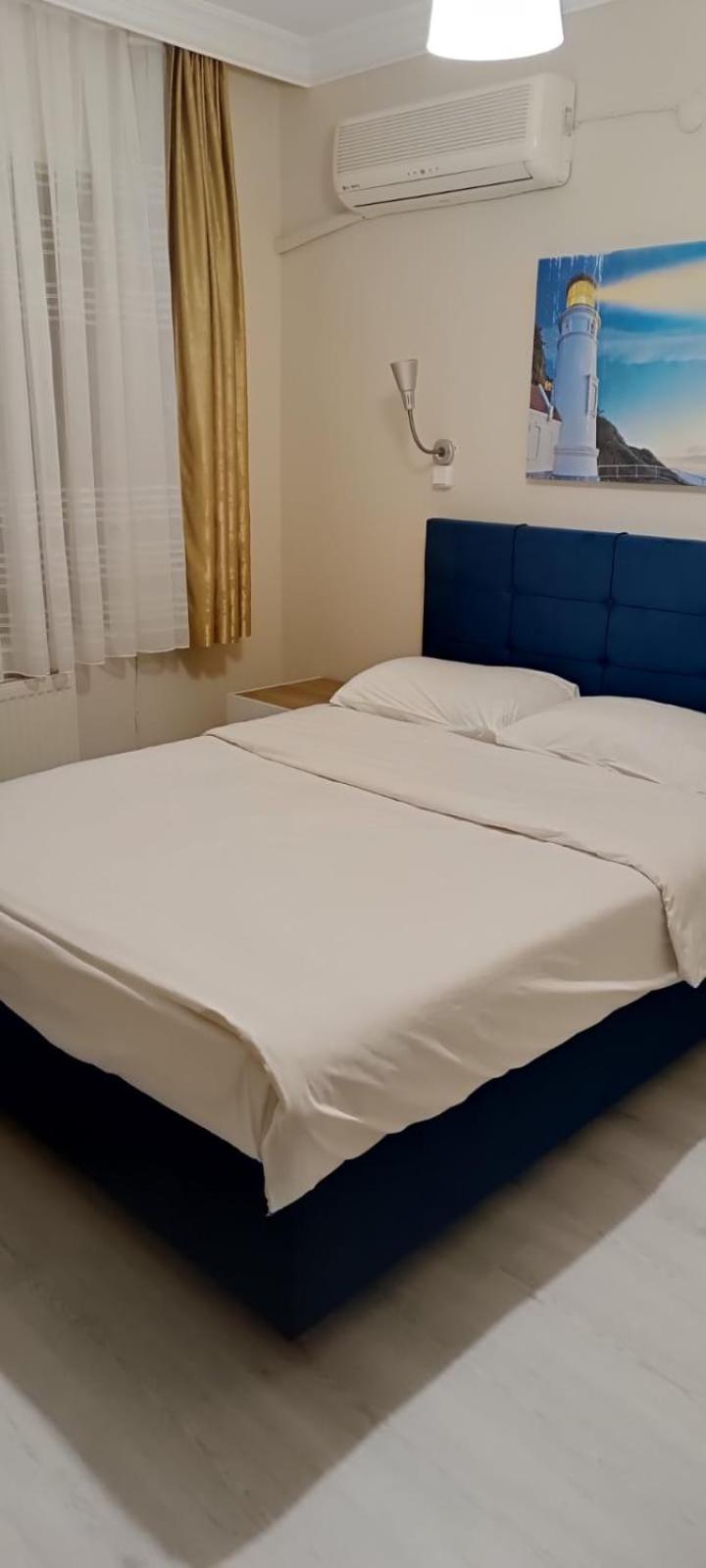 Double or Twin Room - Photo 9