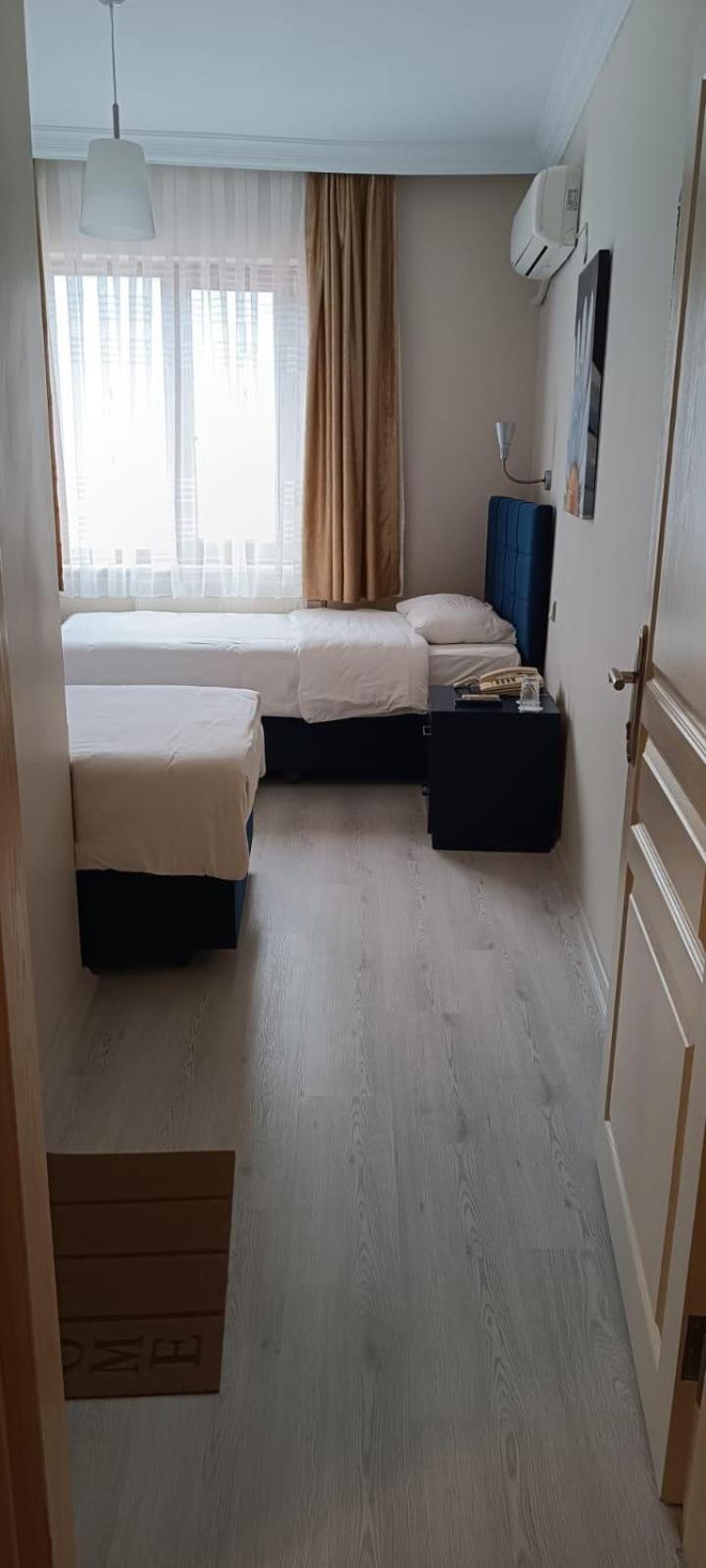 Double or Twin Room - Photo 8