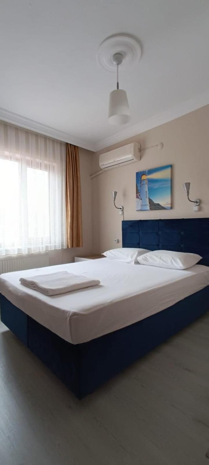 Double or Twin Room - Photo 11