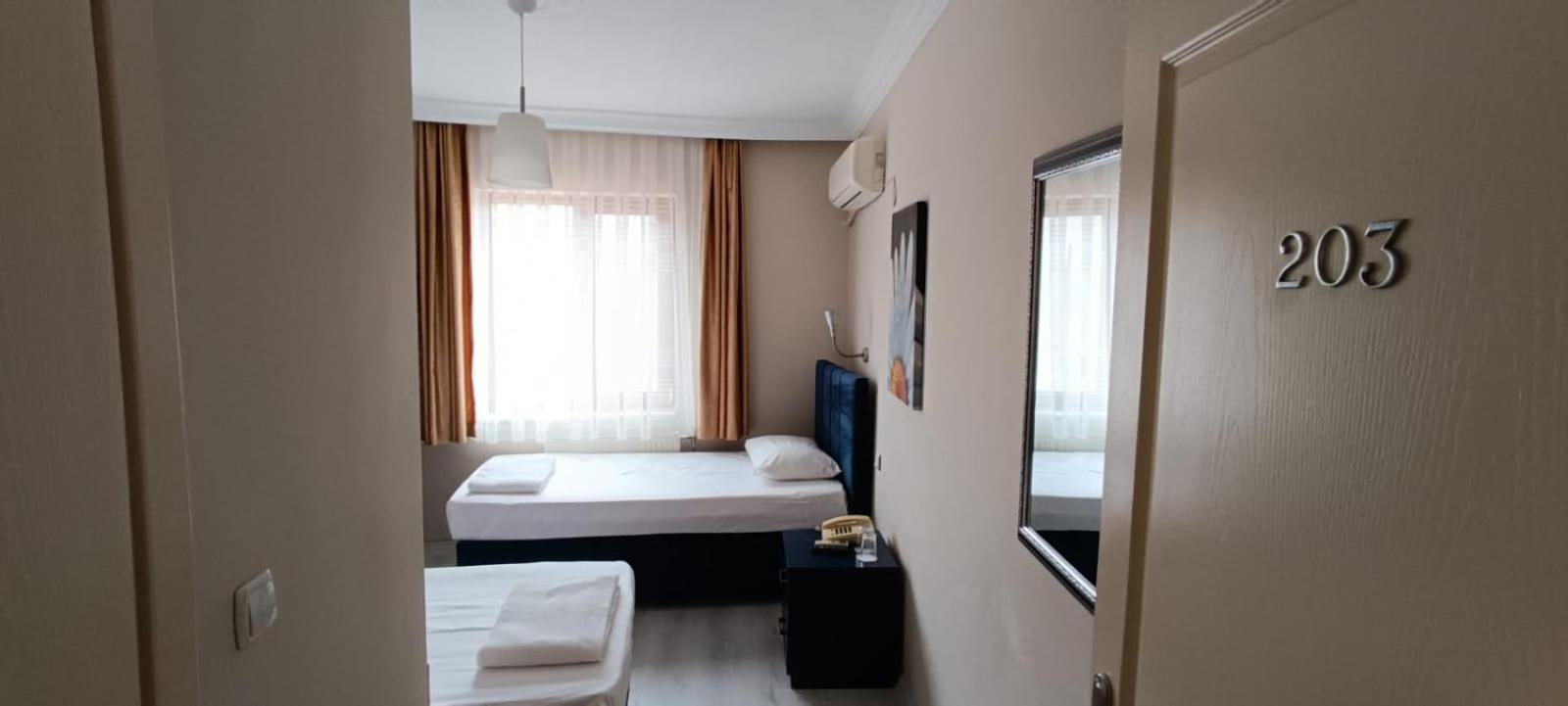 Double or Twin Room - Photo 17