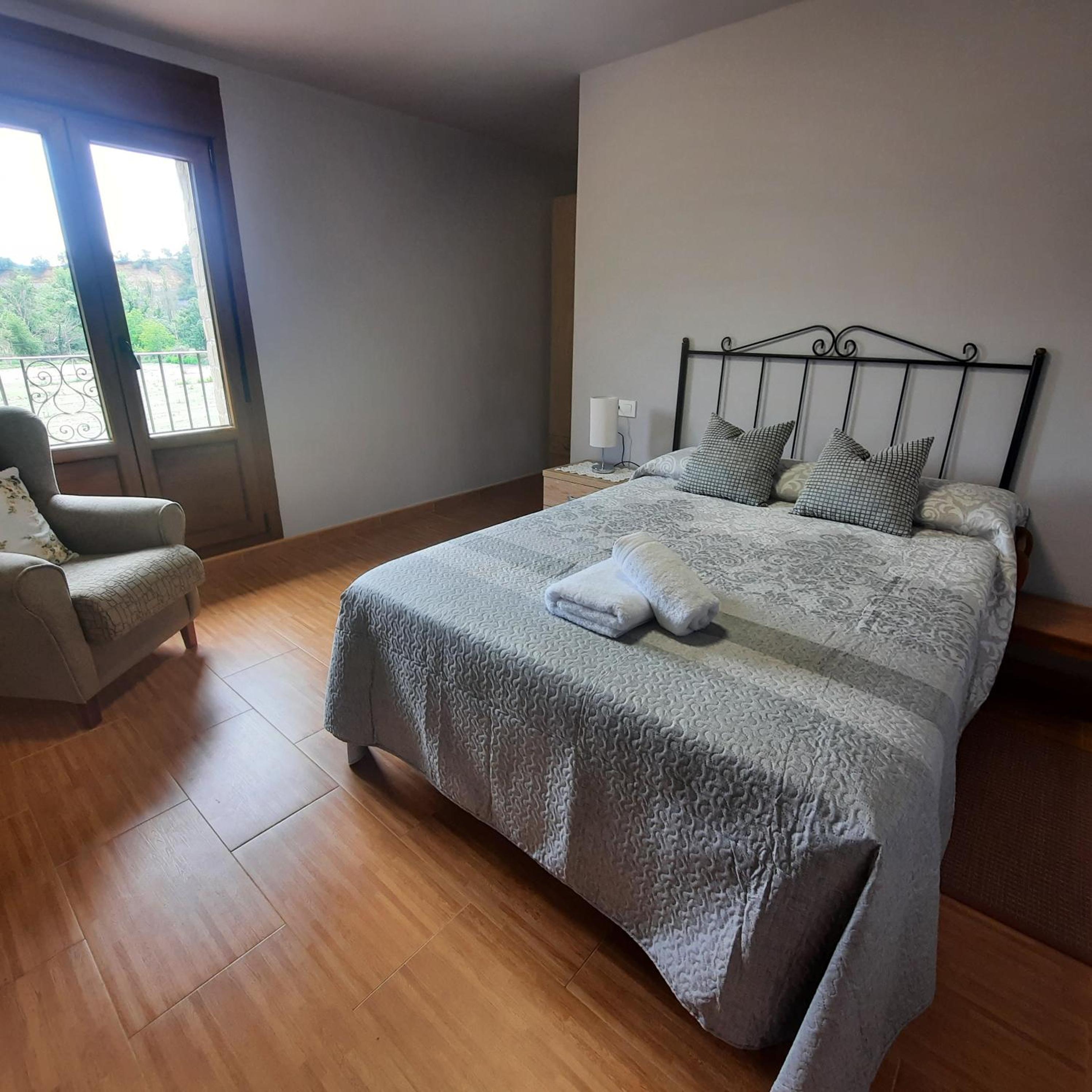 Habitación Doble con Baño Privado