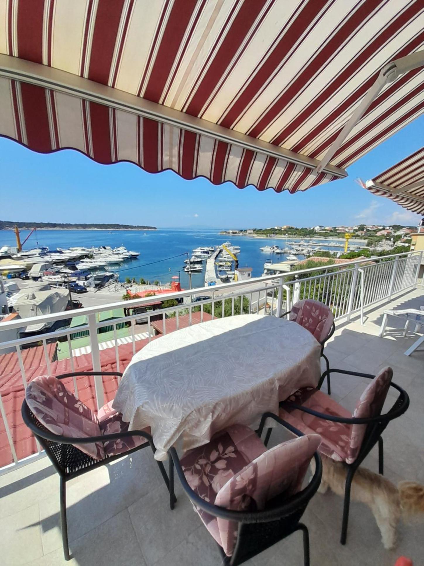 Two-Bedroom Apartment with Balcony and Sea View