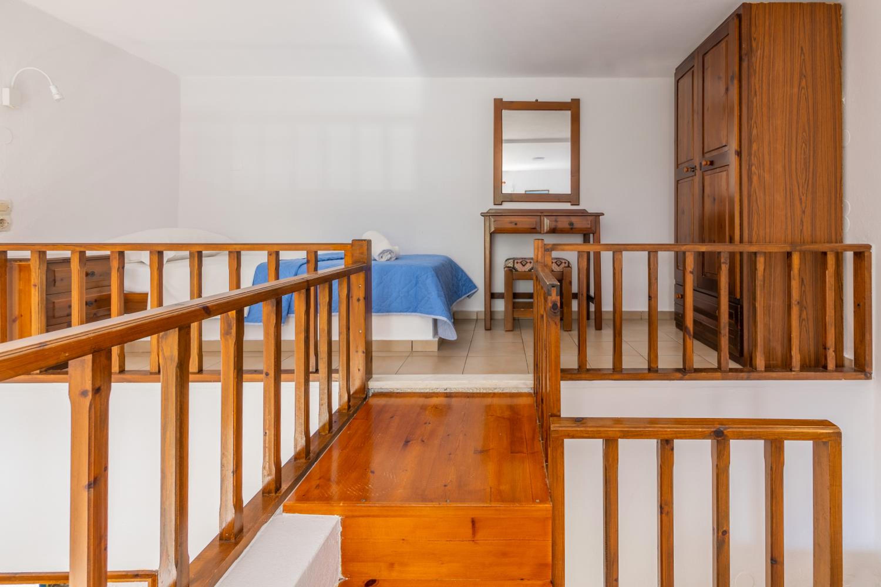 Apartment (3 Adults)