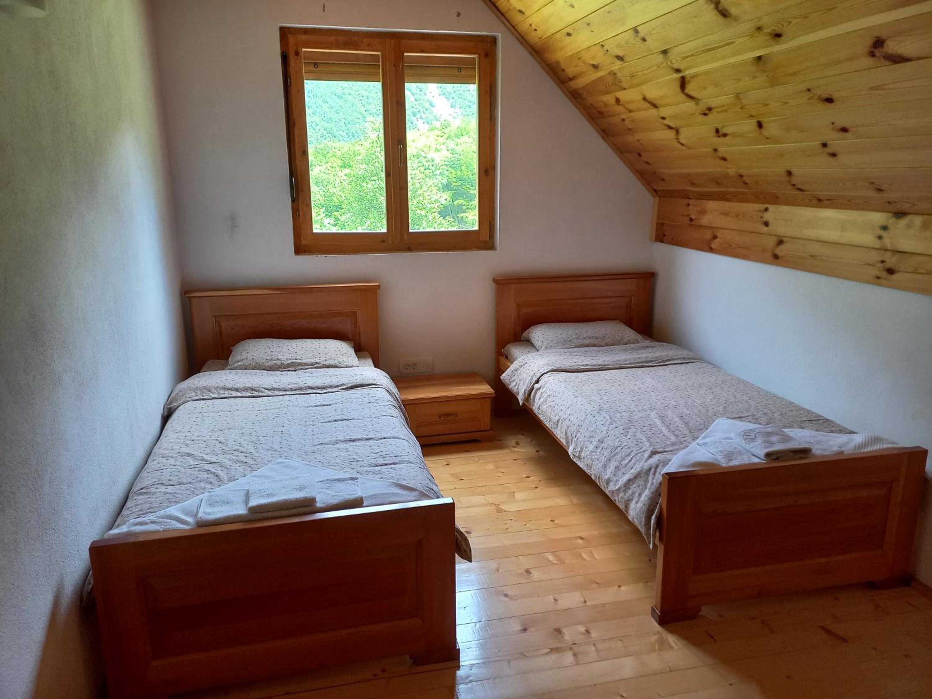 Apartment with Mountain View photo 3