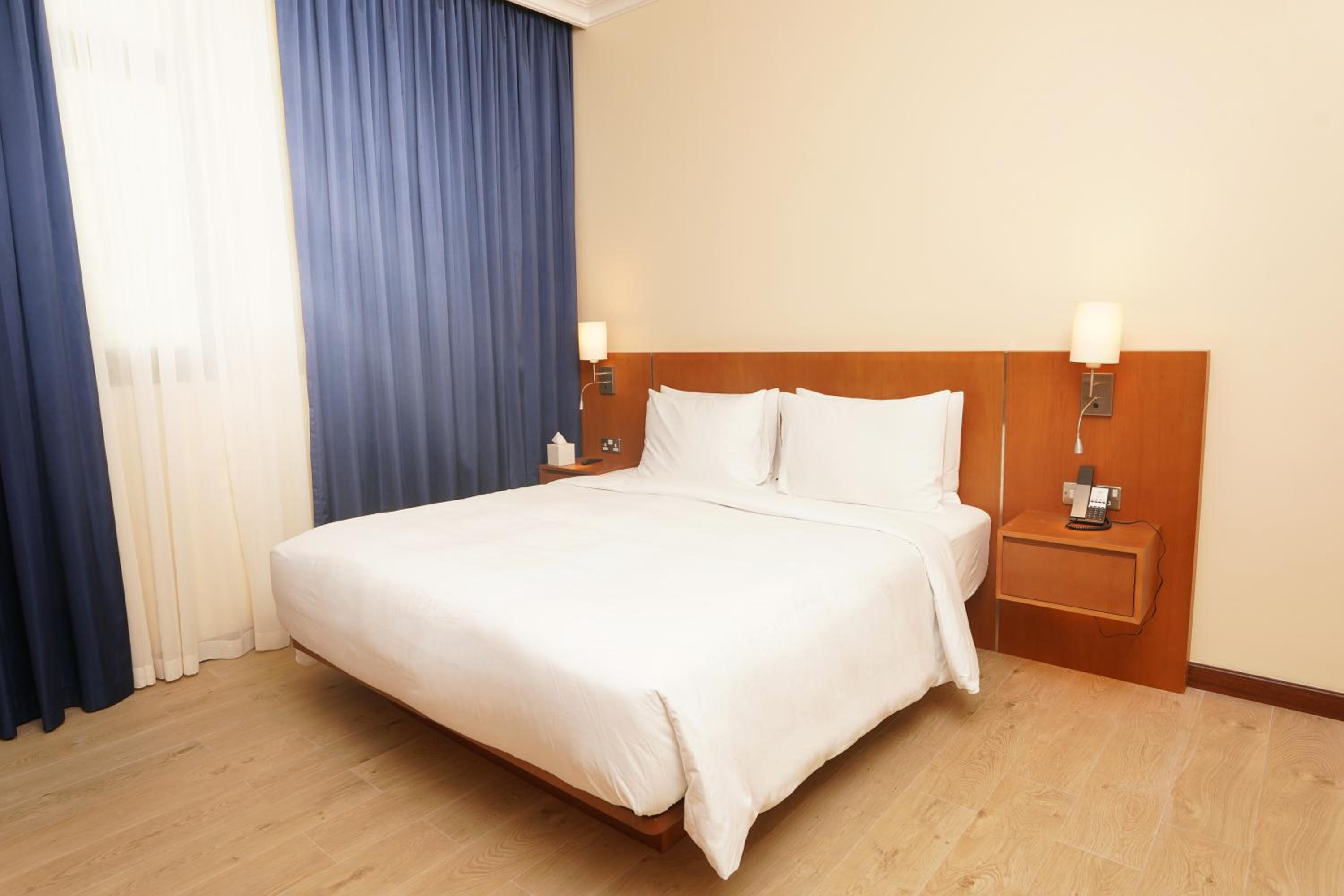 Double Room - Photo 9