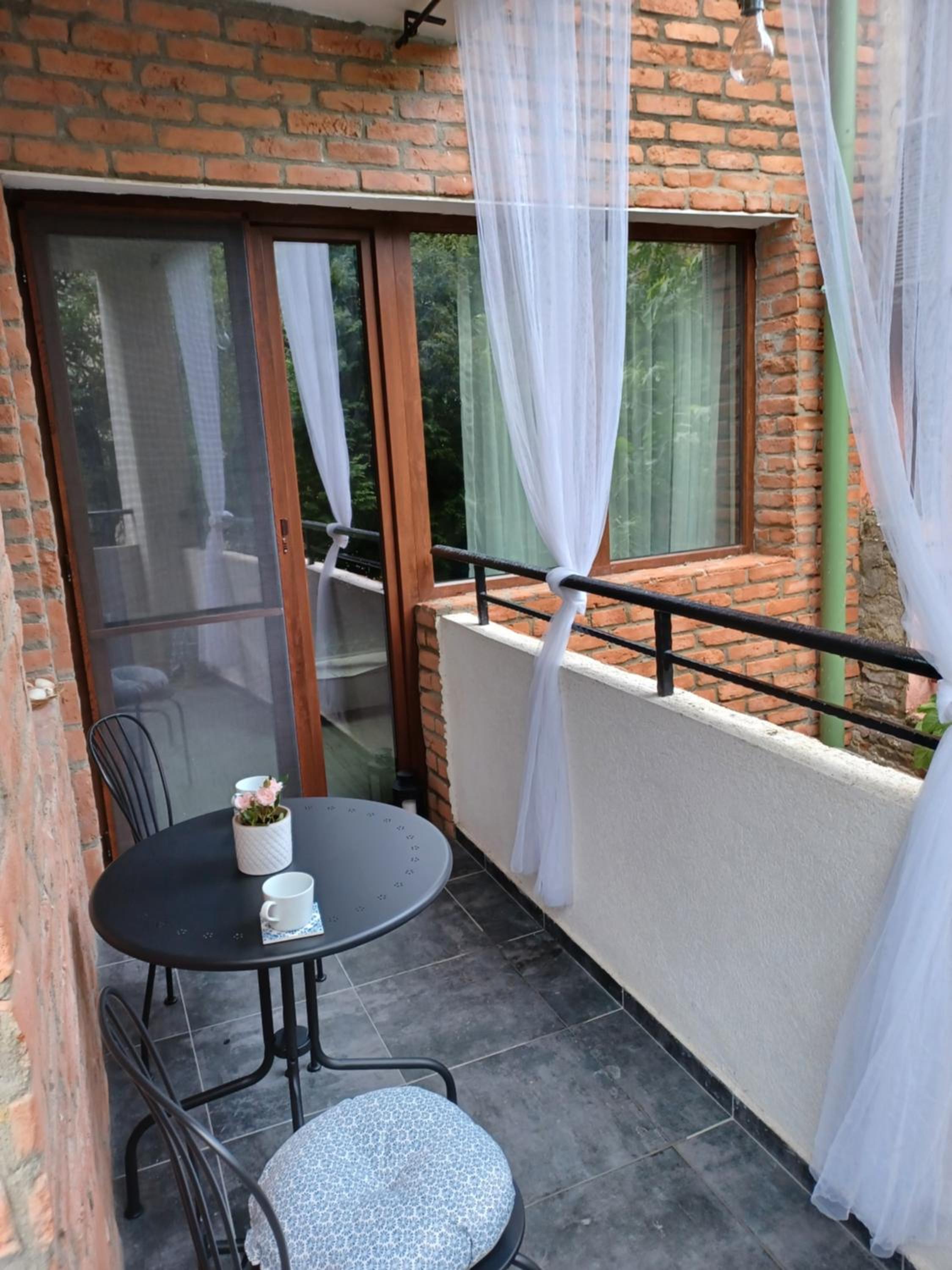One-Bedroom Apartment - Photo 38