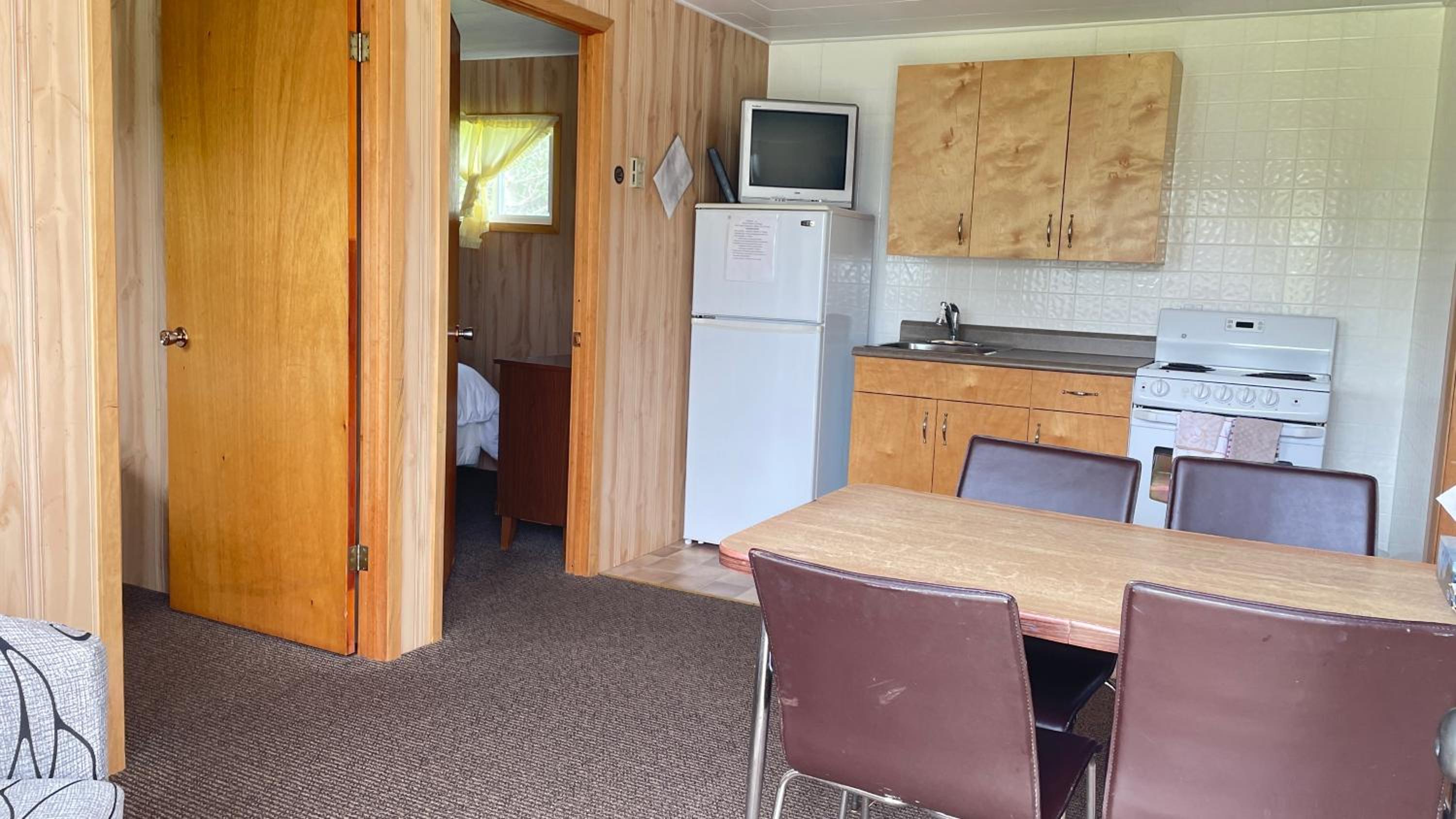 Two-Bedroom Chalet - Photo 3
