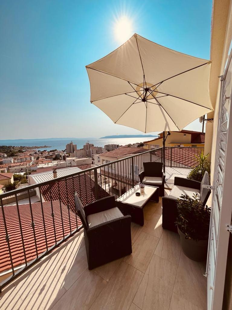 Studio Apartment with Sea View