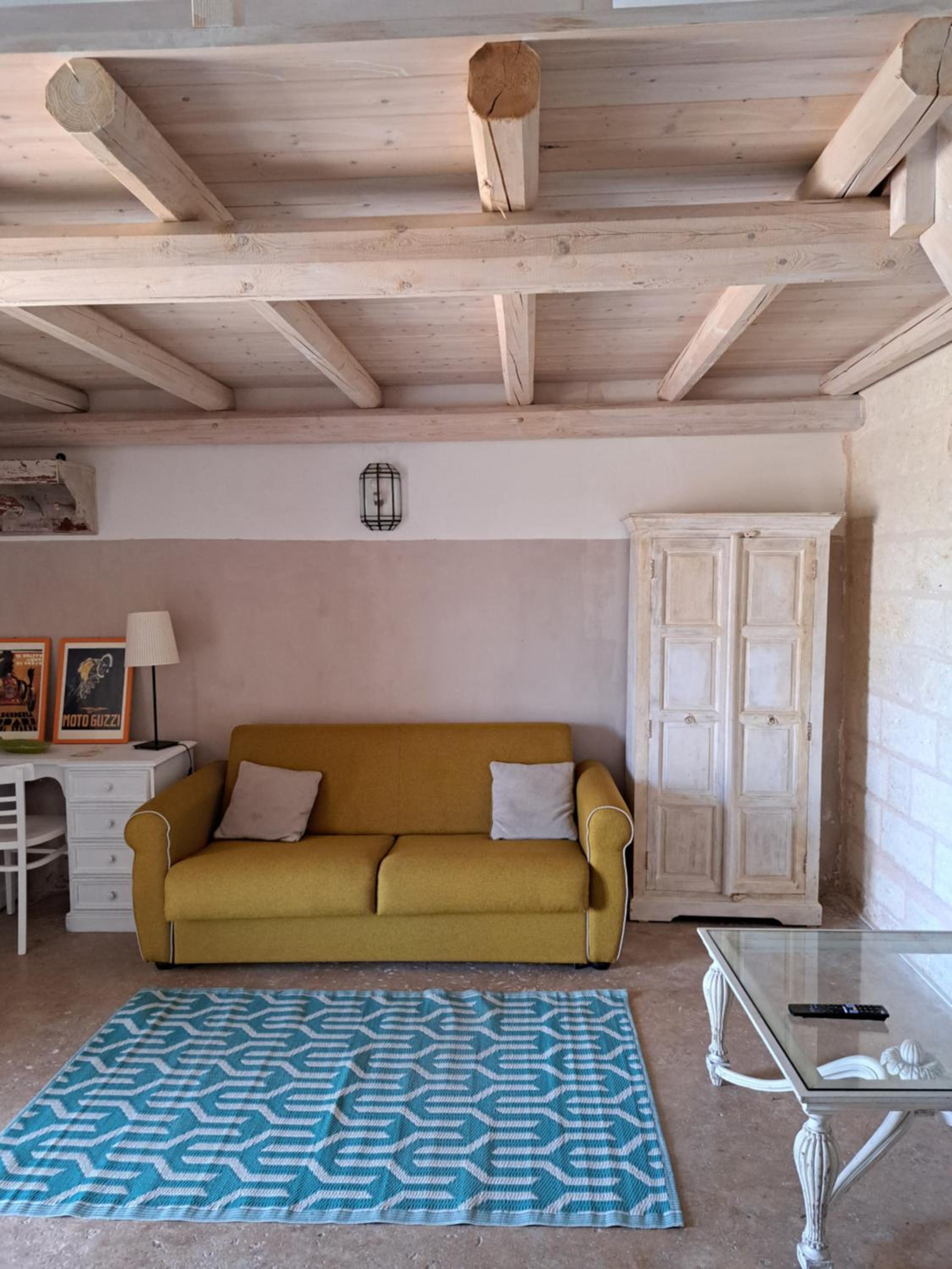 Apartment - Split Level photo 3