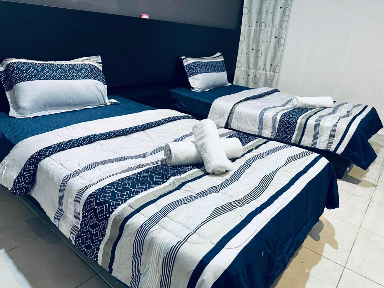 Standard Twin Room photo 2