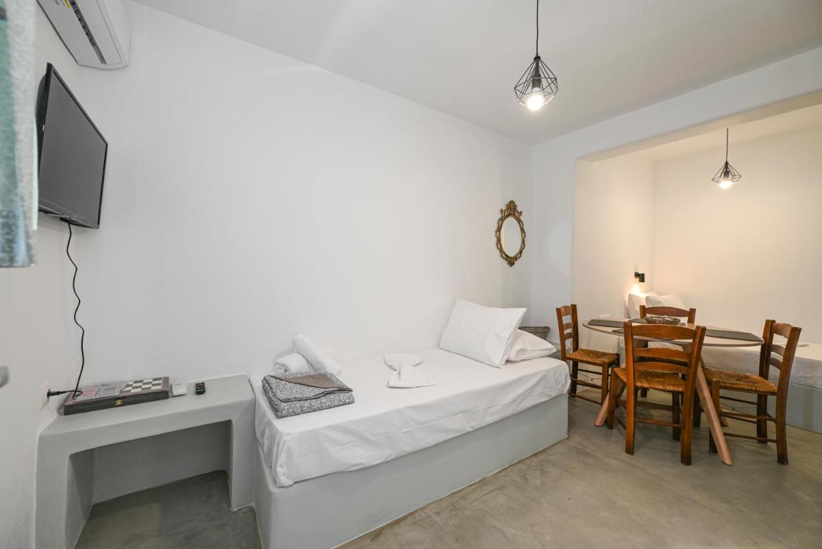 Apartment photo 2