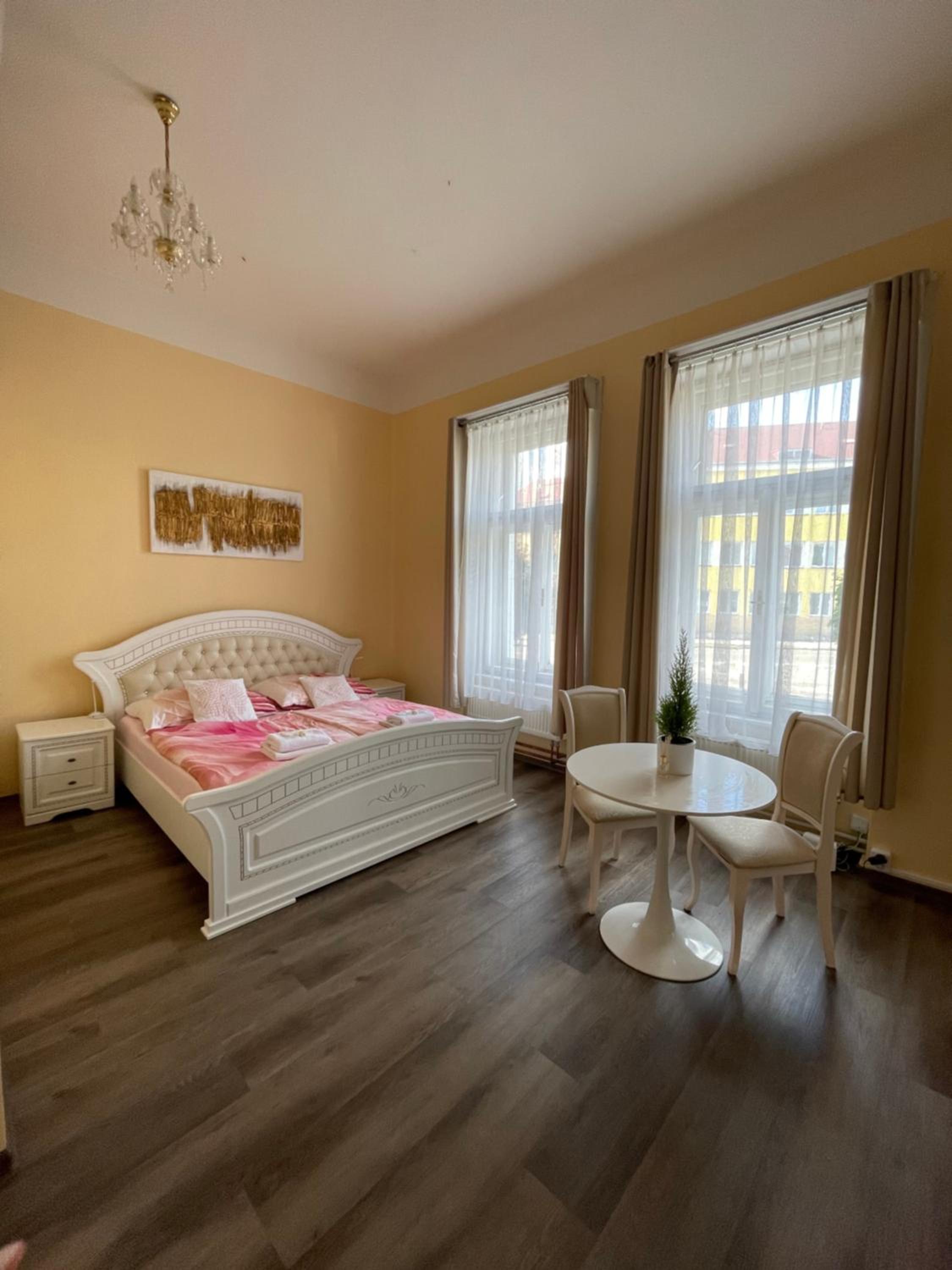 Deluxe Double Room with Bath photo 1