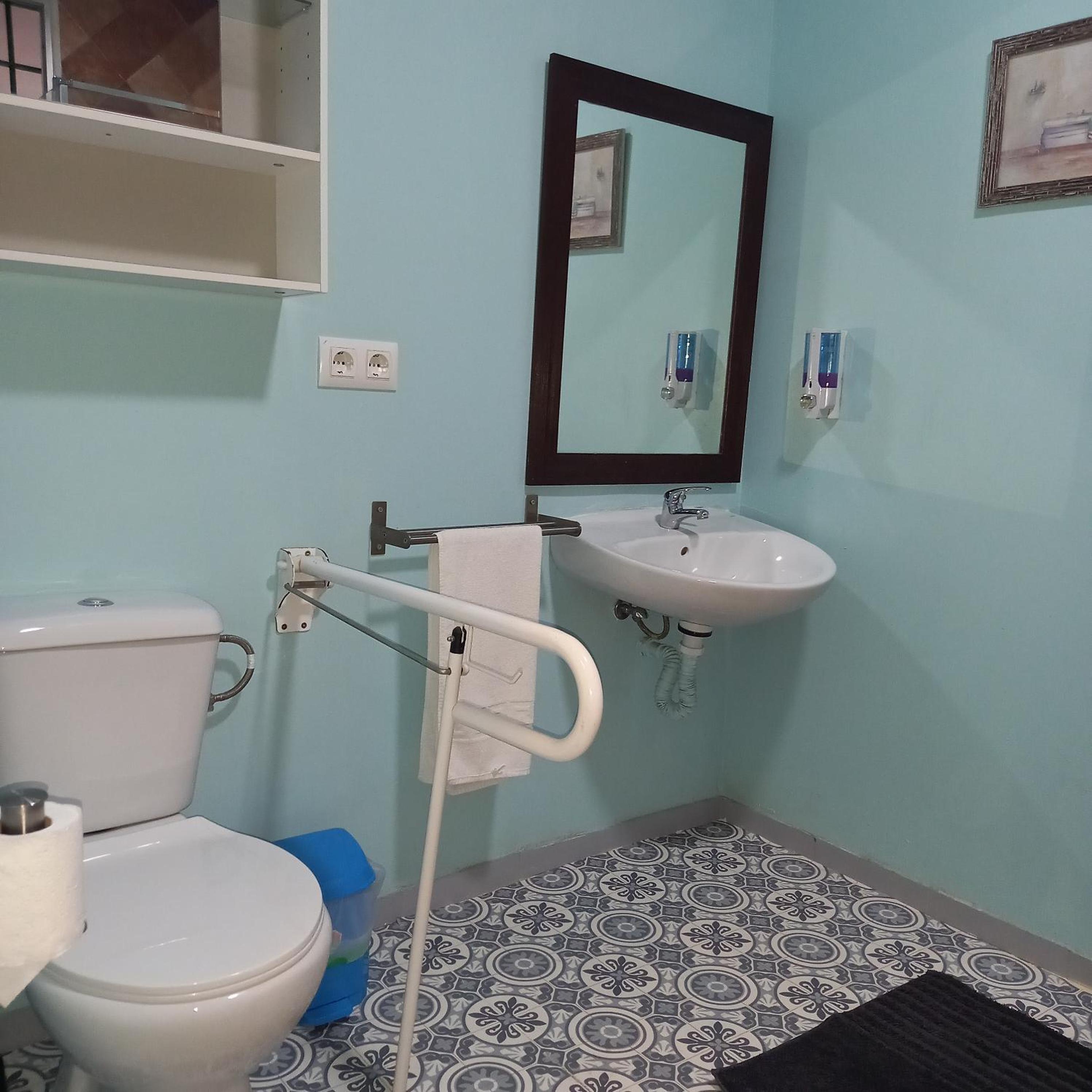 One-Bedroom Apartment (1 Adults) - Photo 11