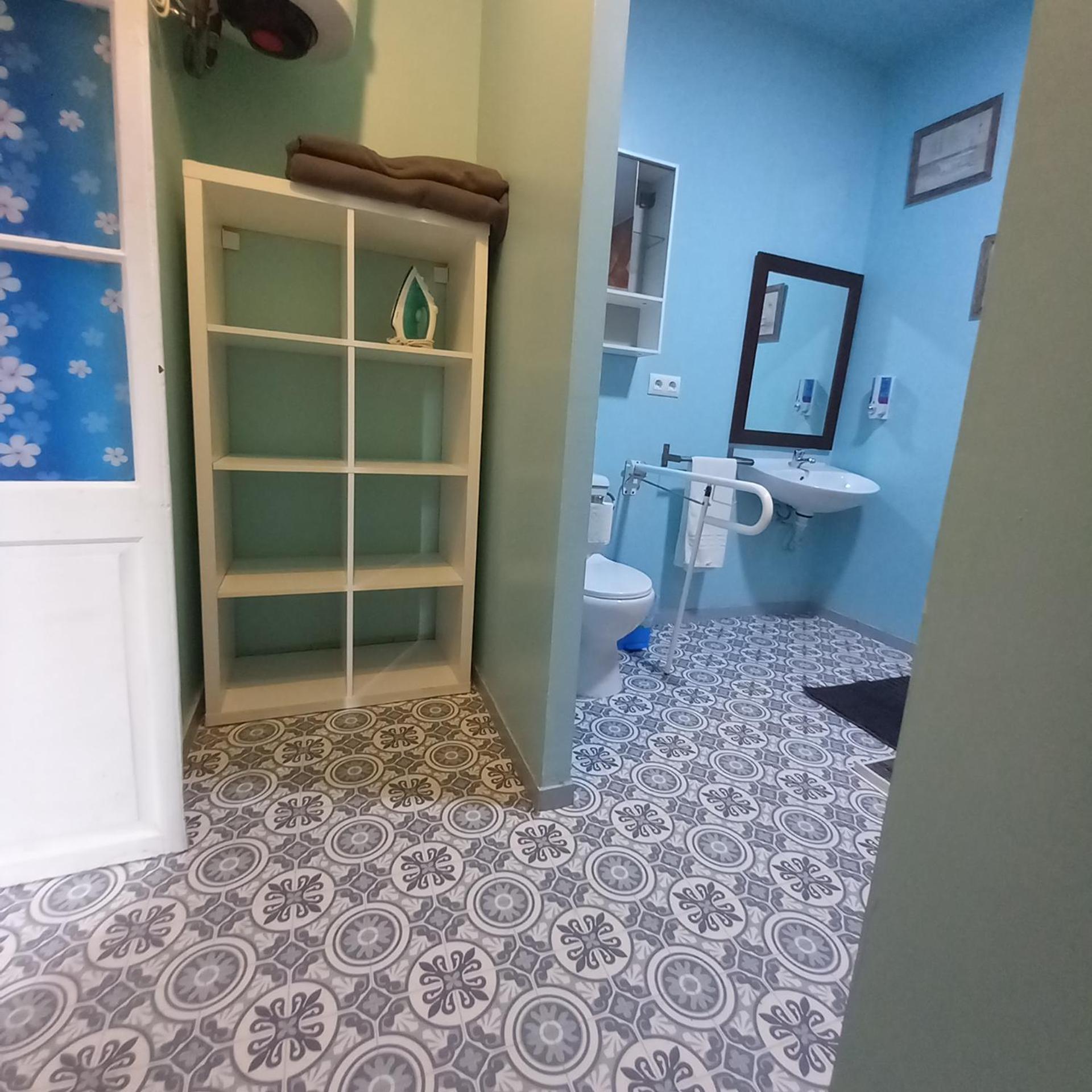 One-Bedroom Apartment (1 Adults) - Photo 3