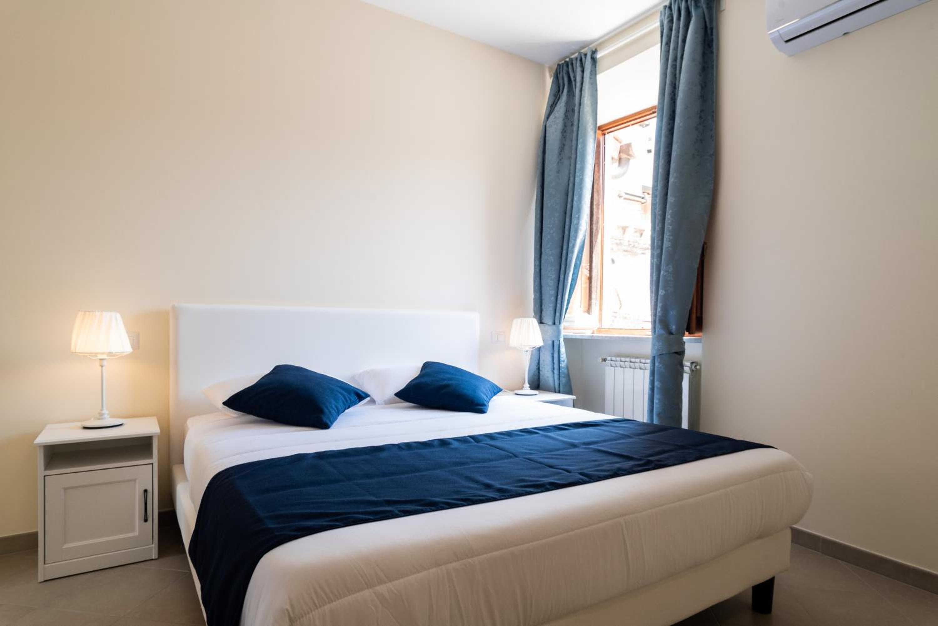 Standard Triple Room photo 2