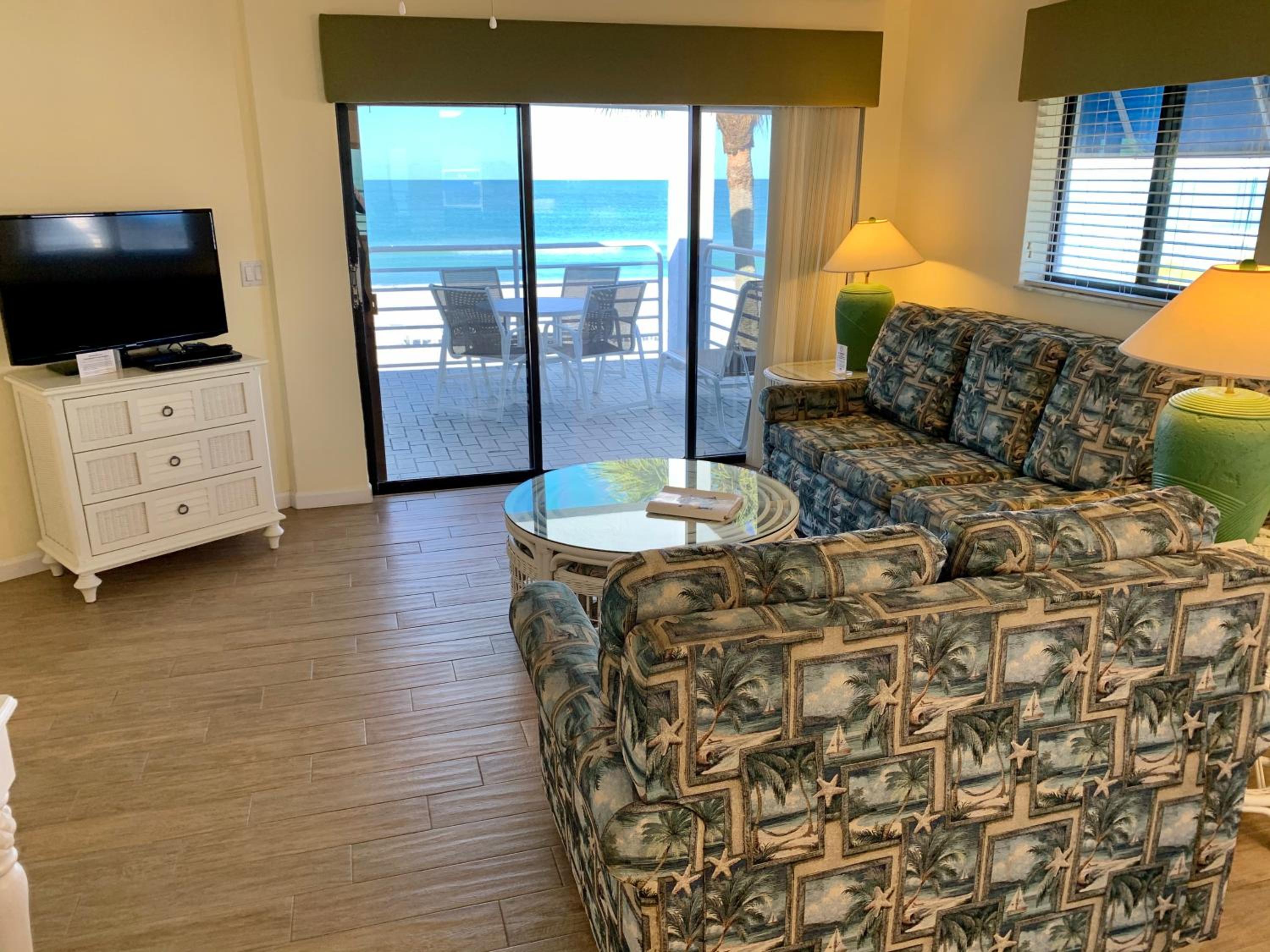 Two-Bedroom Apartment - Oceanfront  photo 1