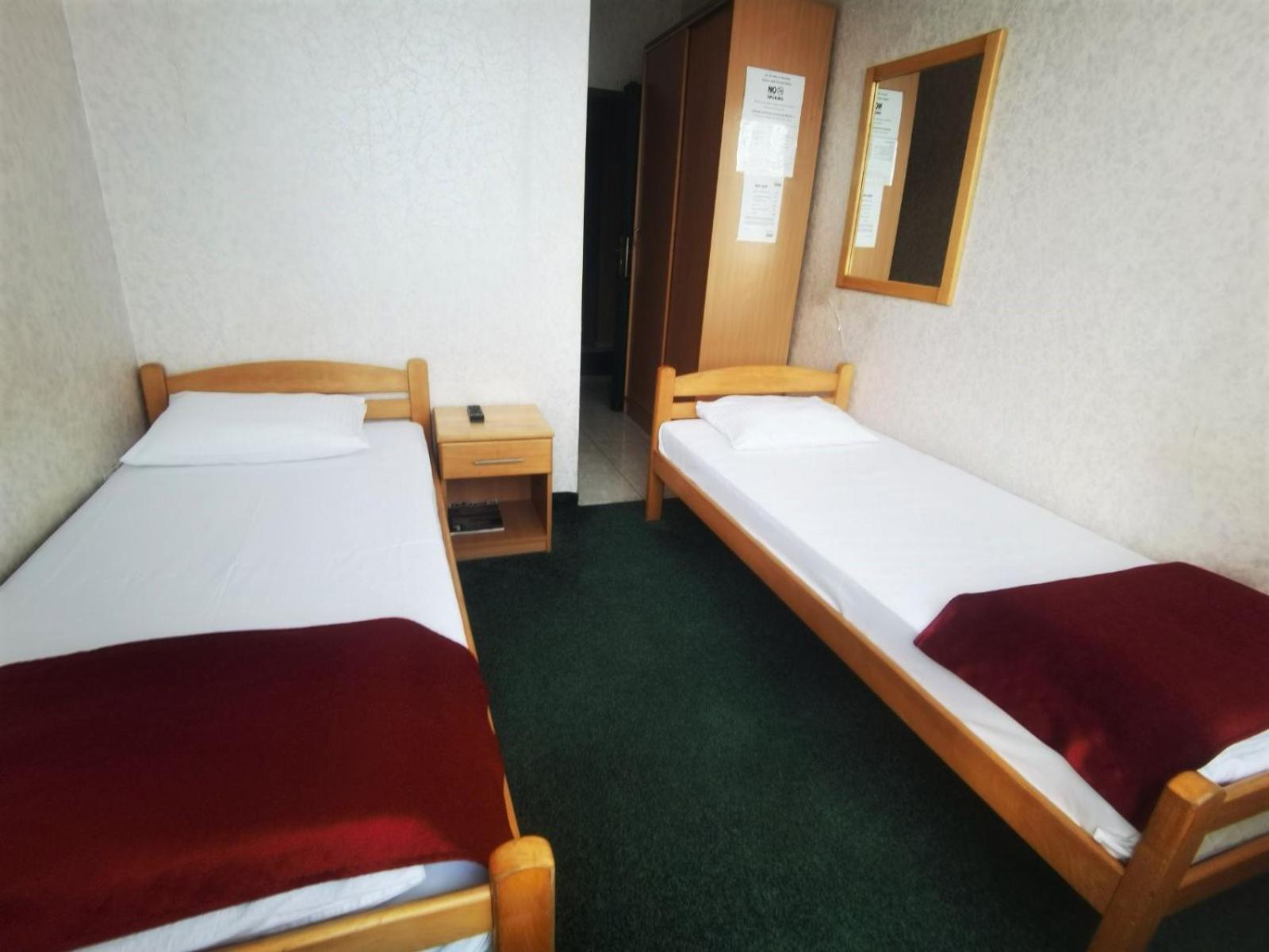 Twin Room photo 2
