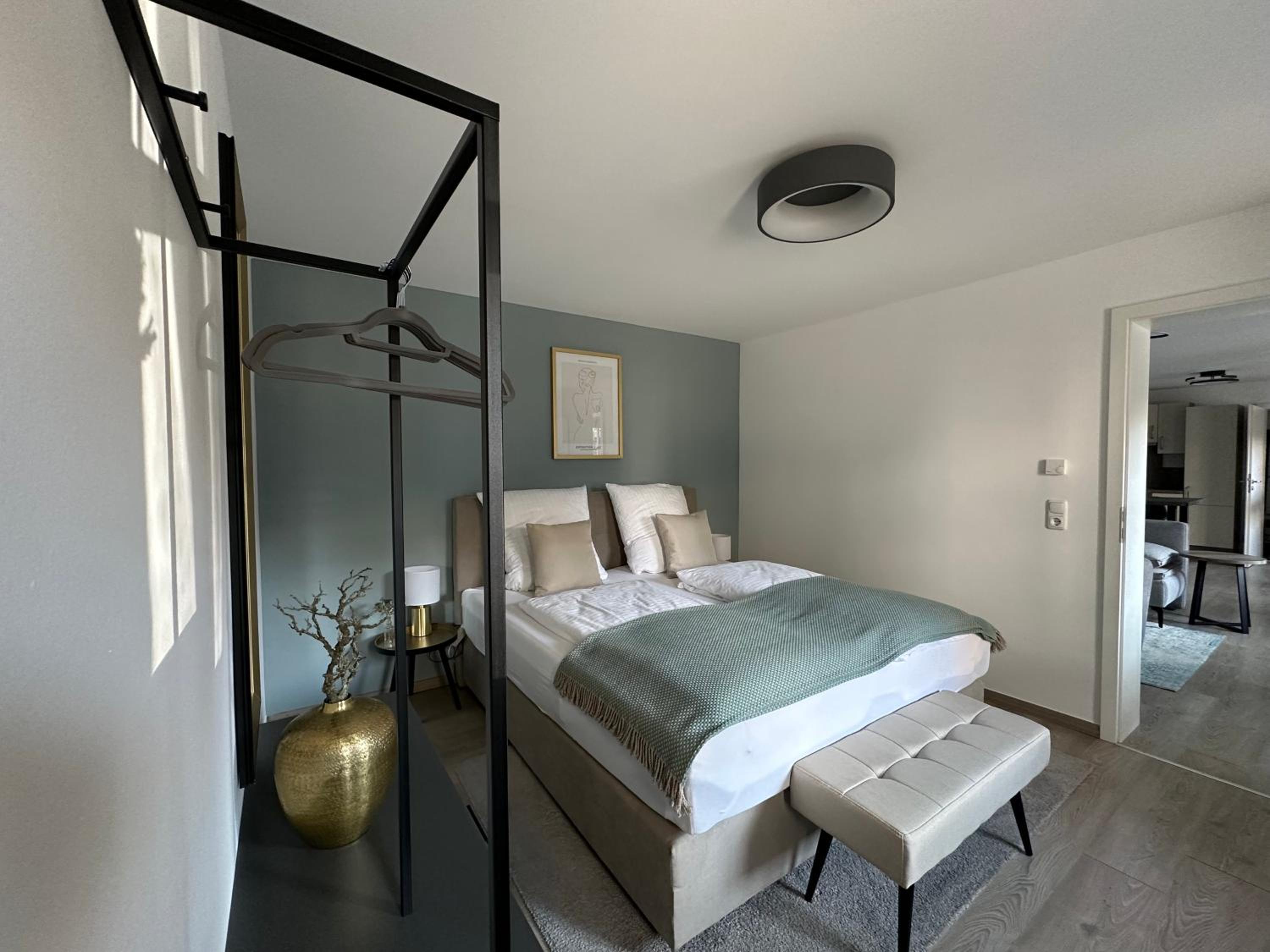 One-Bedroom Apartment - Photo 7