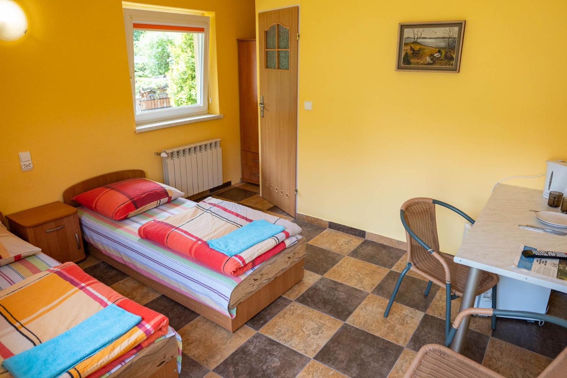 Double or Twin Room with Bathroom - Photo 13